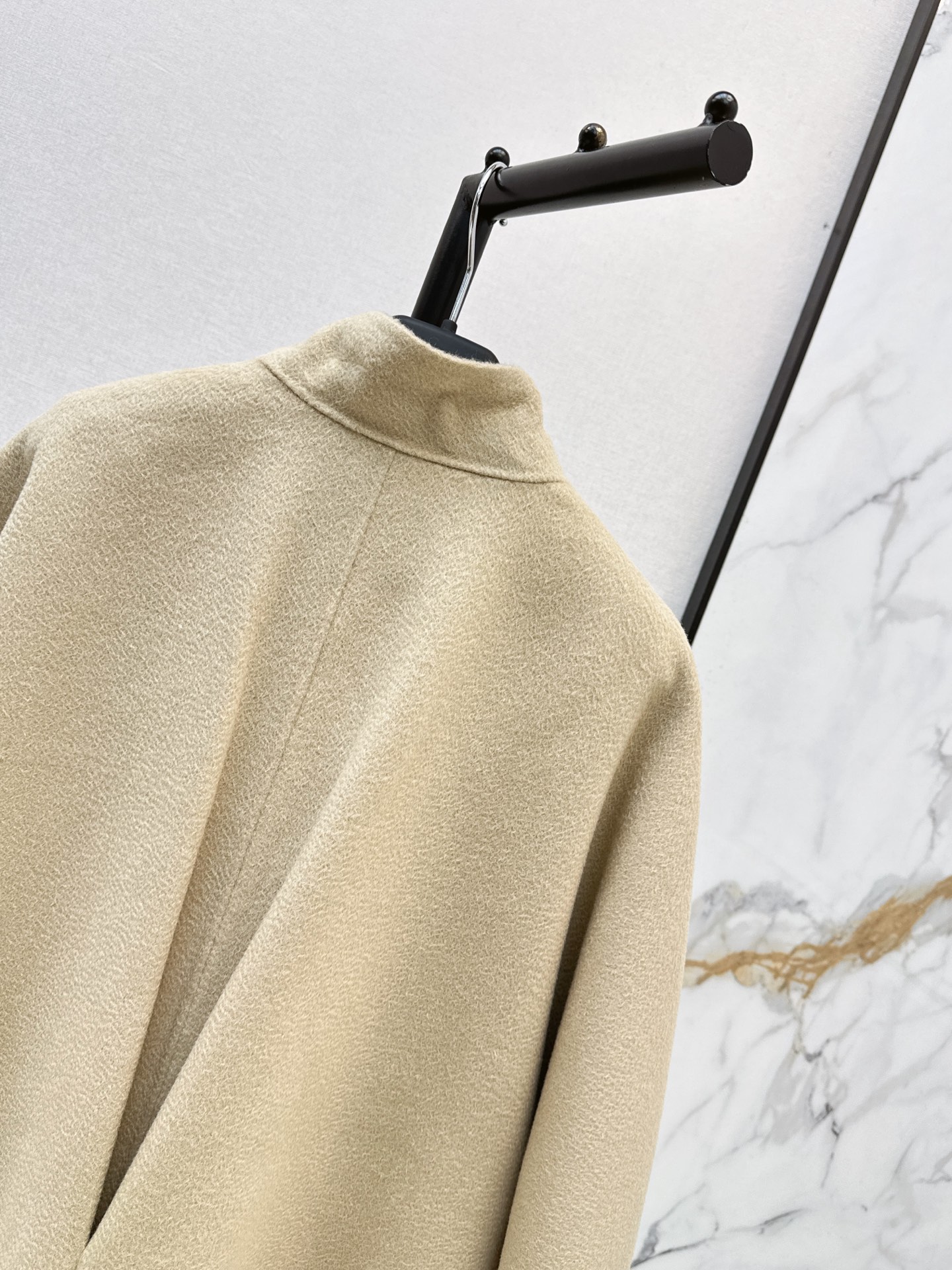 Max 26fw cape jacket
