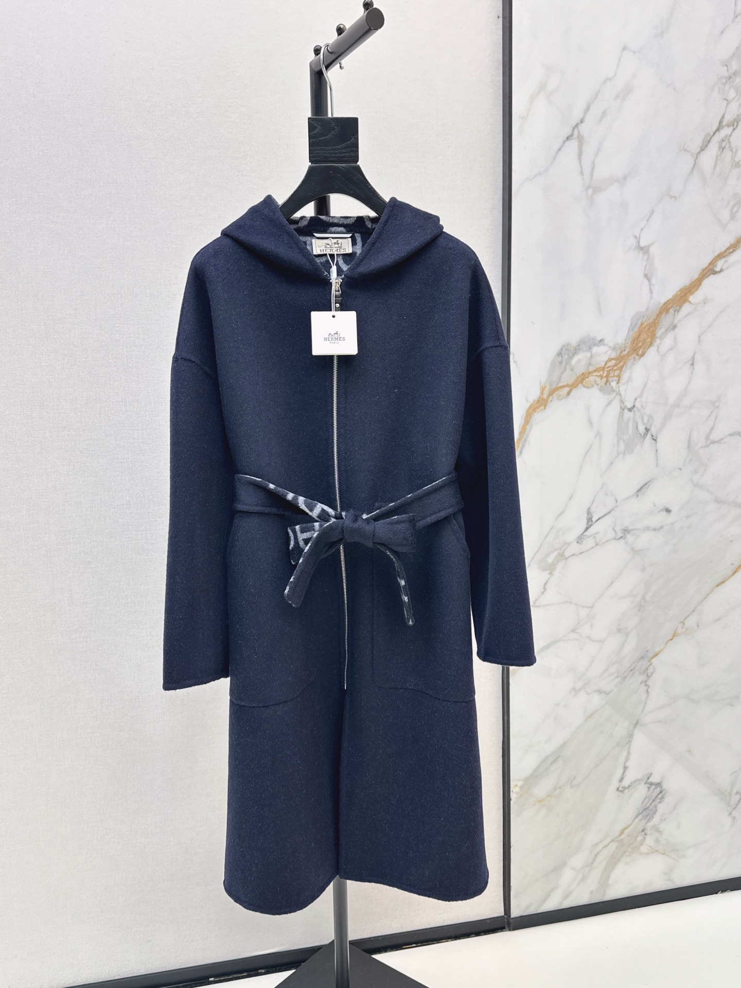 Her 26fw cashmere overcoats