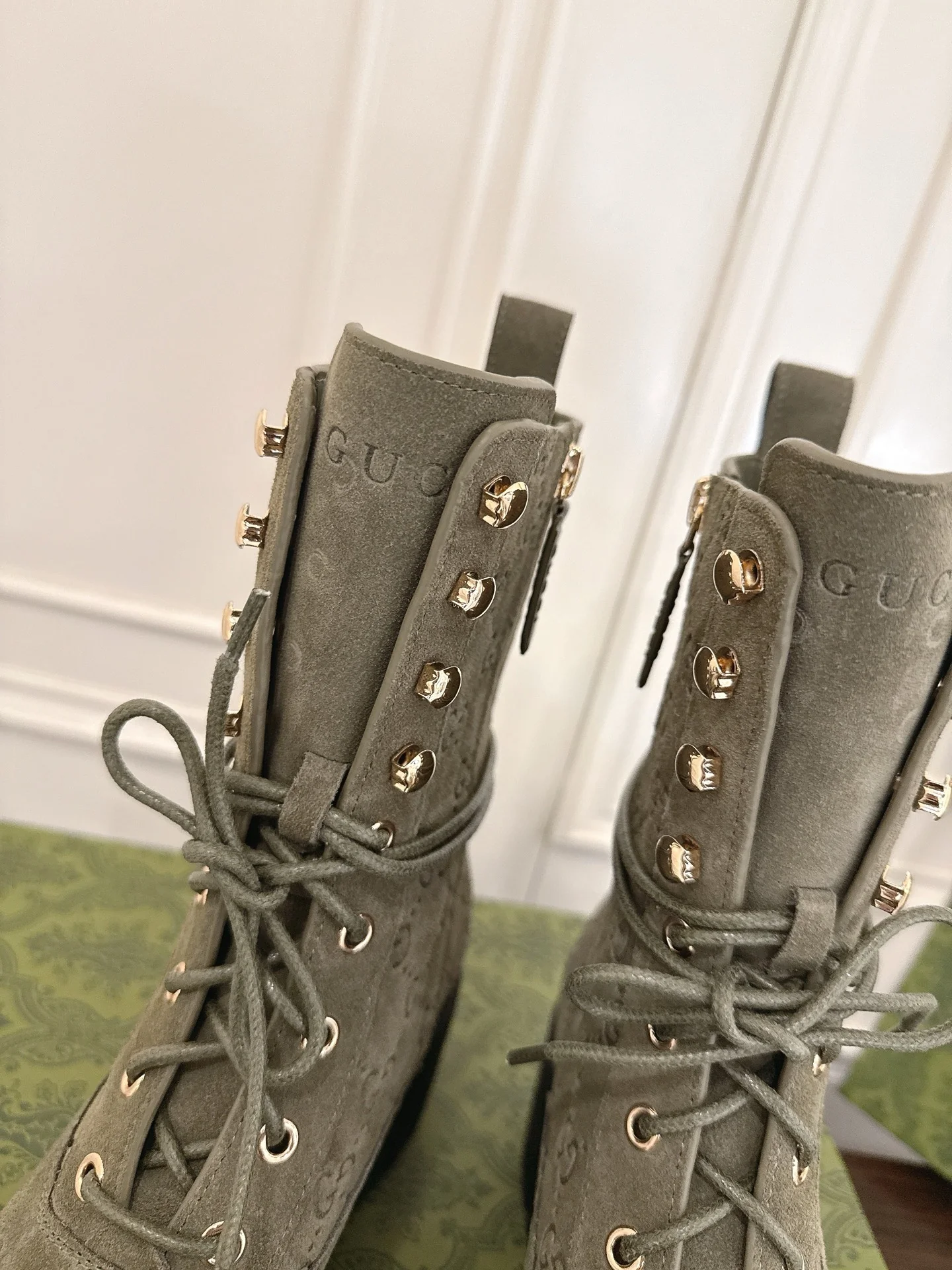 Gucc 25fw ankle boots