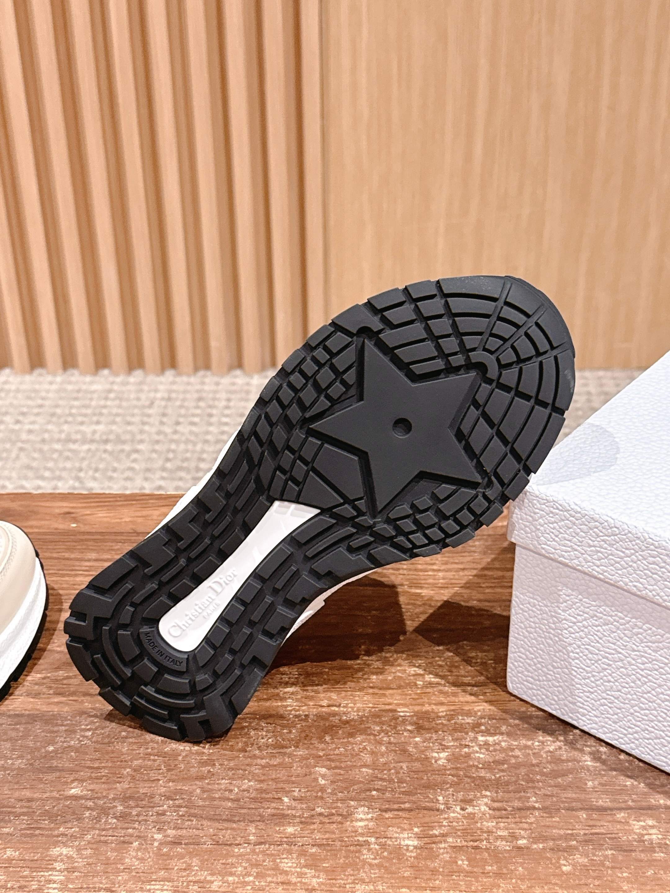 CD 25fw sneaker