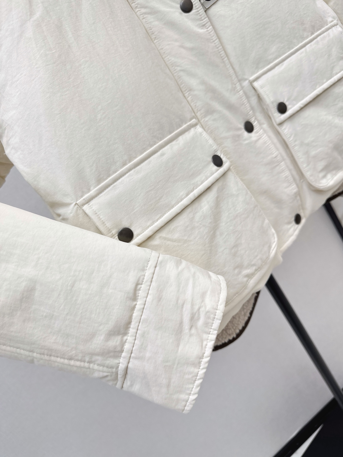 Loe 26fw sherpa-collar down jackey with detachable teddy-fleece vest