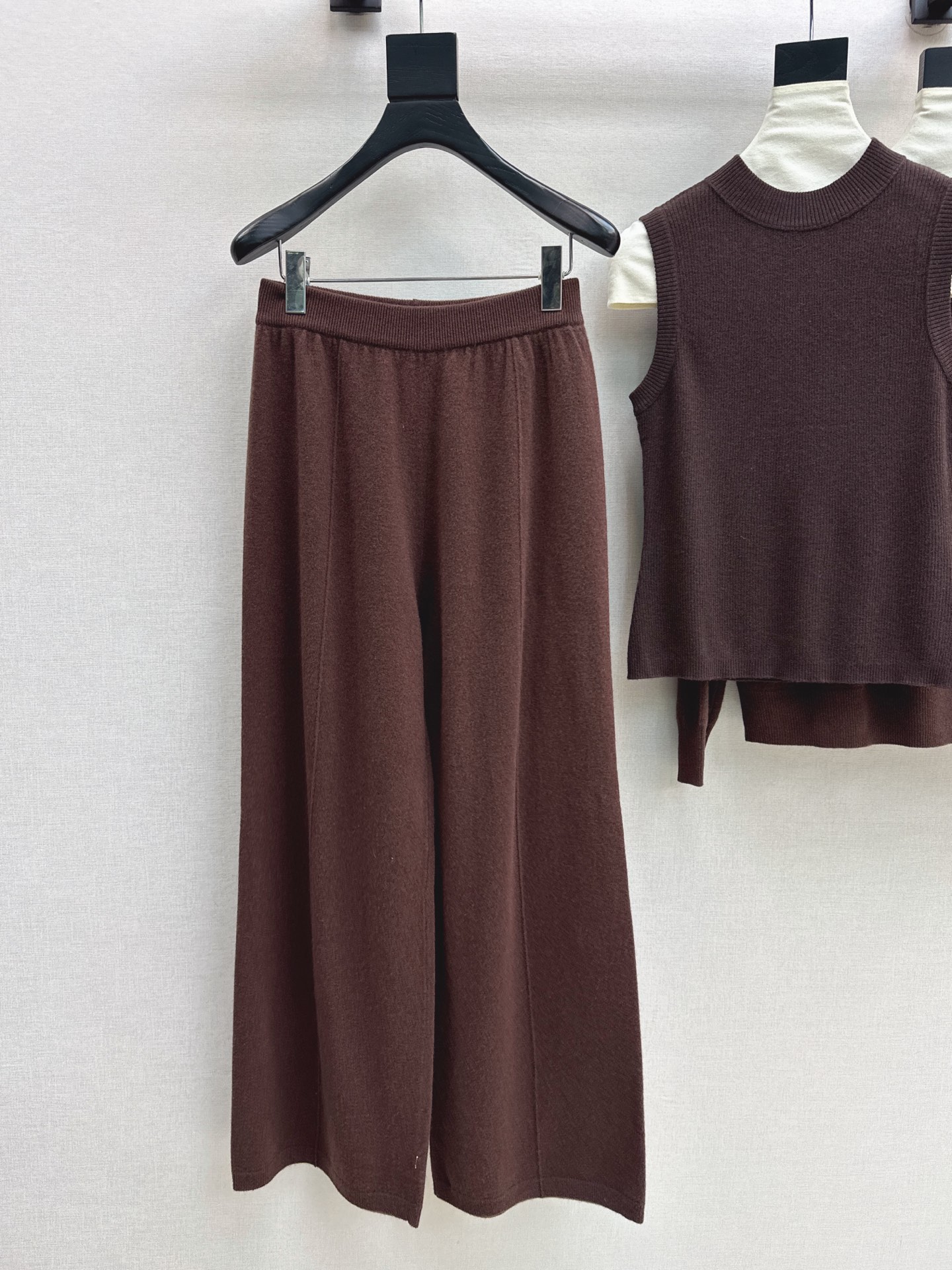 Brun 26fw knit vest cardigan pants sets
