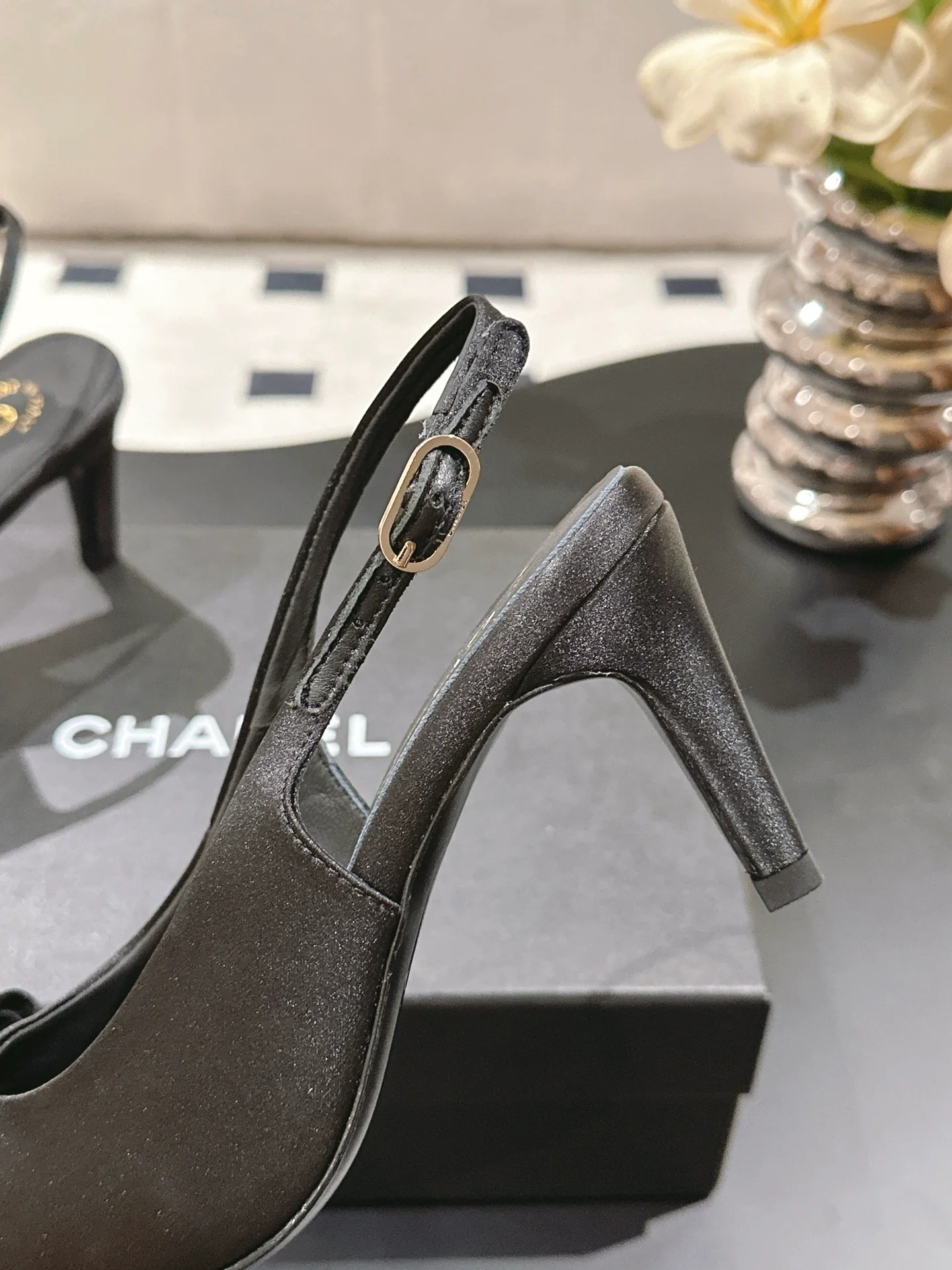 Chan 25fw slingback heels