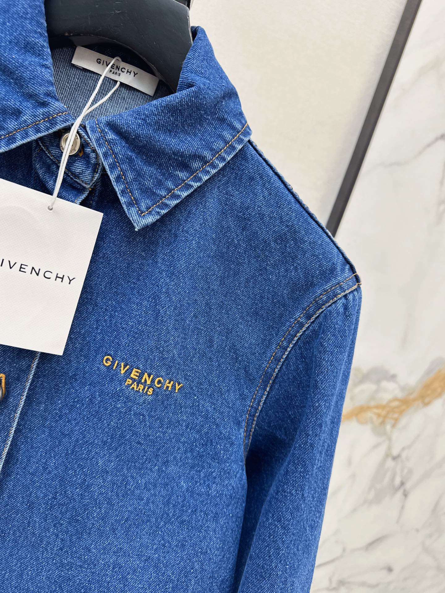 Giv 26fw cropped denim shirt jacket