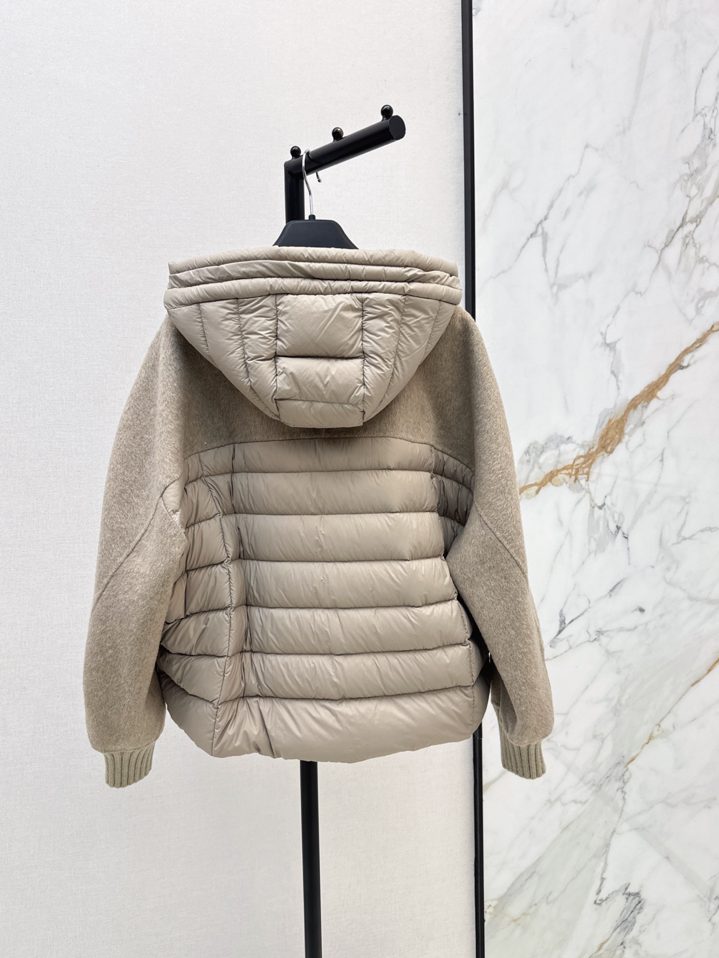 Max 26fw knit contract down jacket