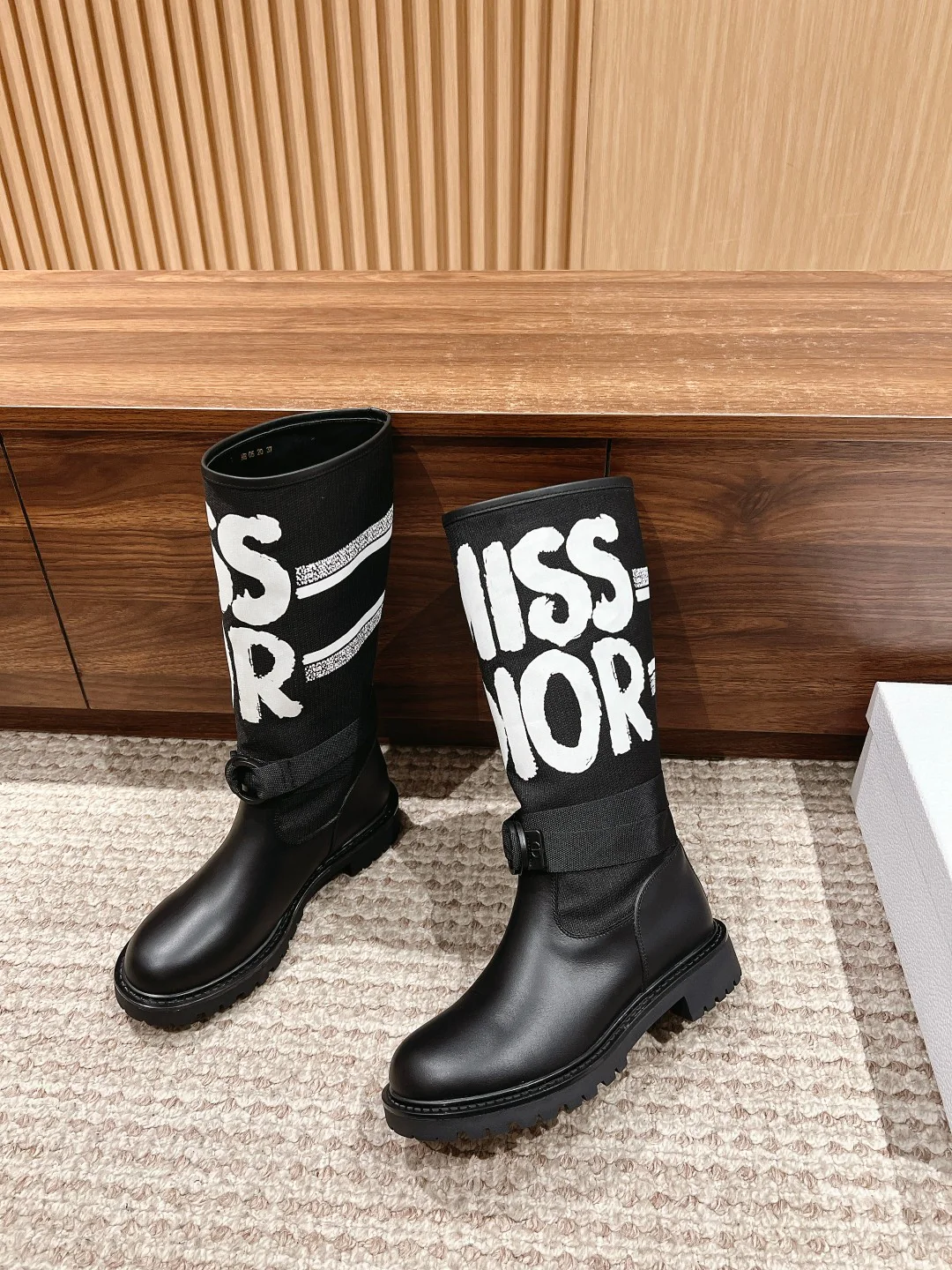 CD 25fw half boots