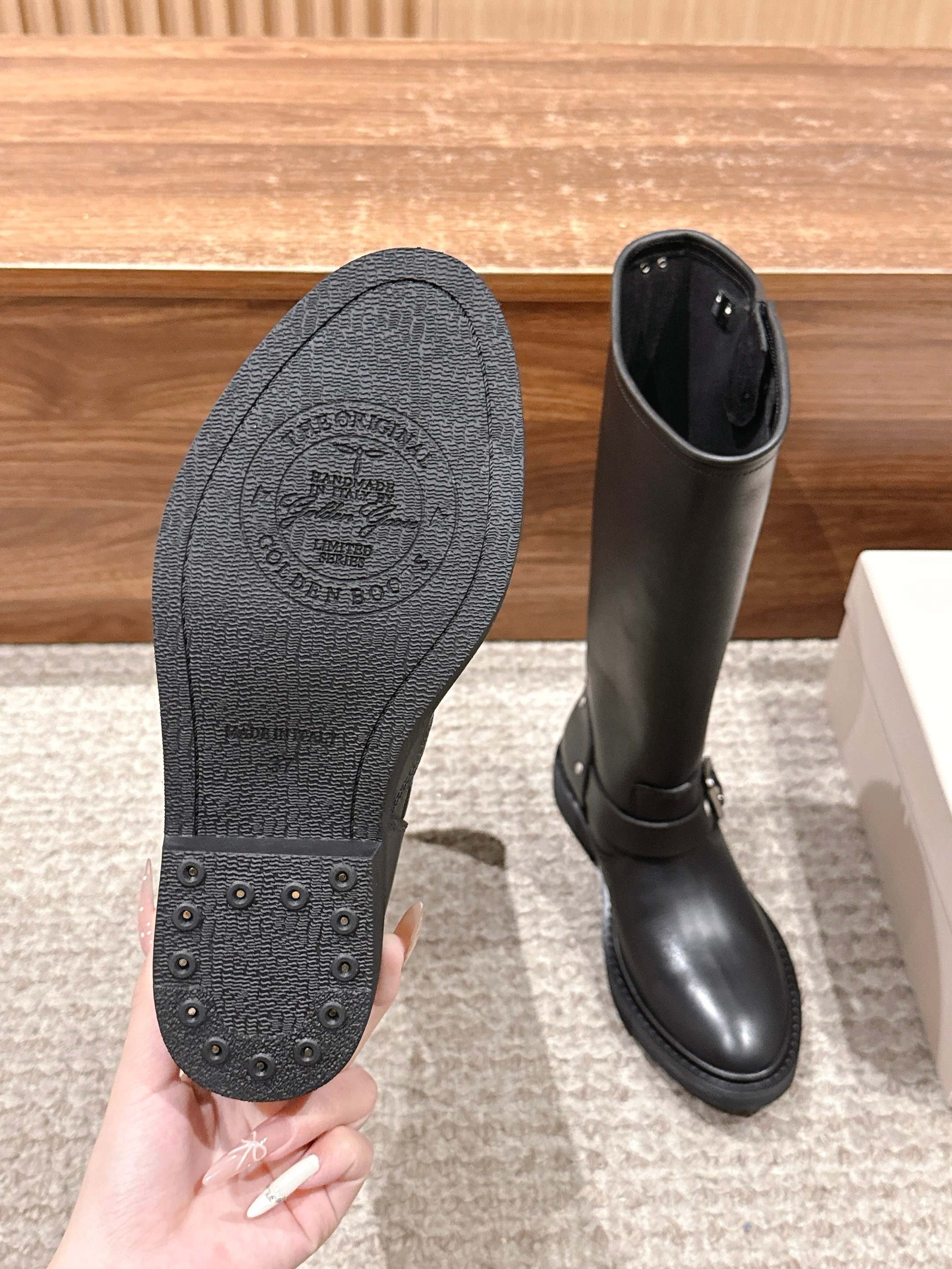 Gold 25fw boots