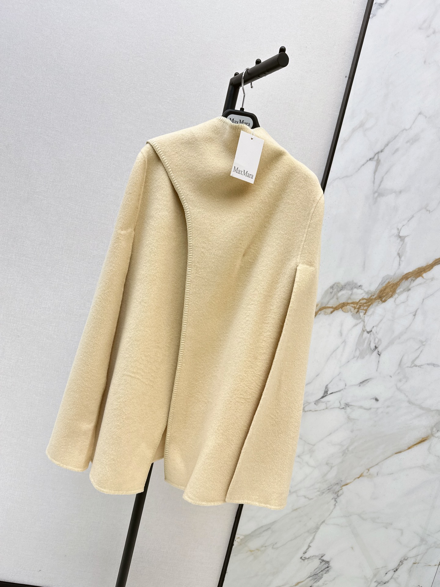 Max 26fw woolen cape overcoats