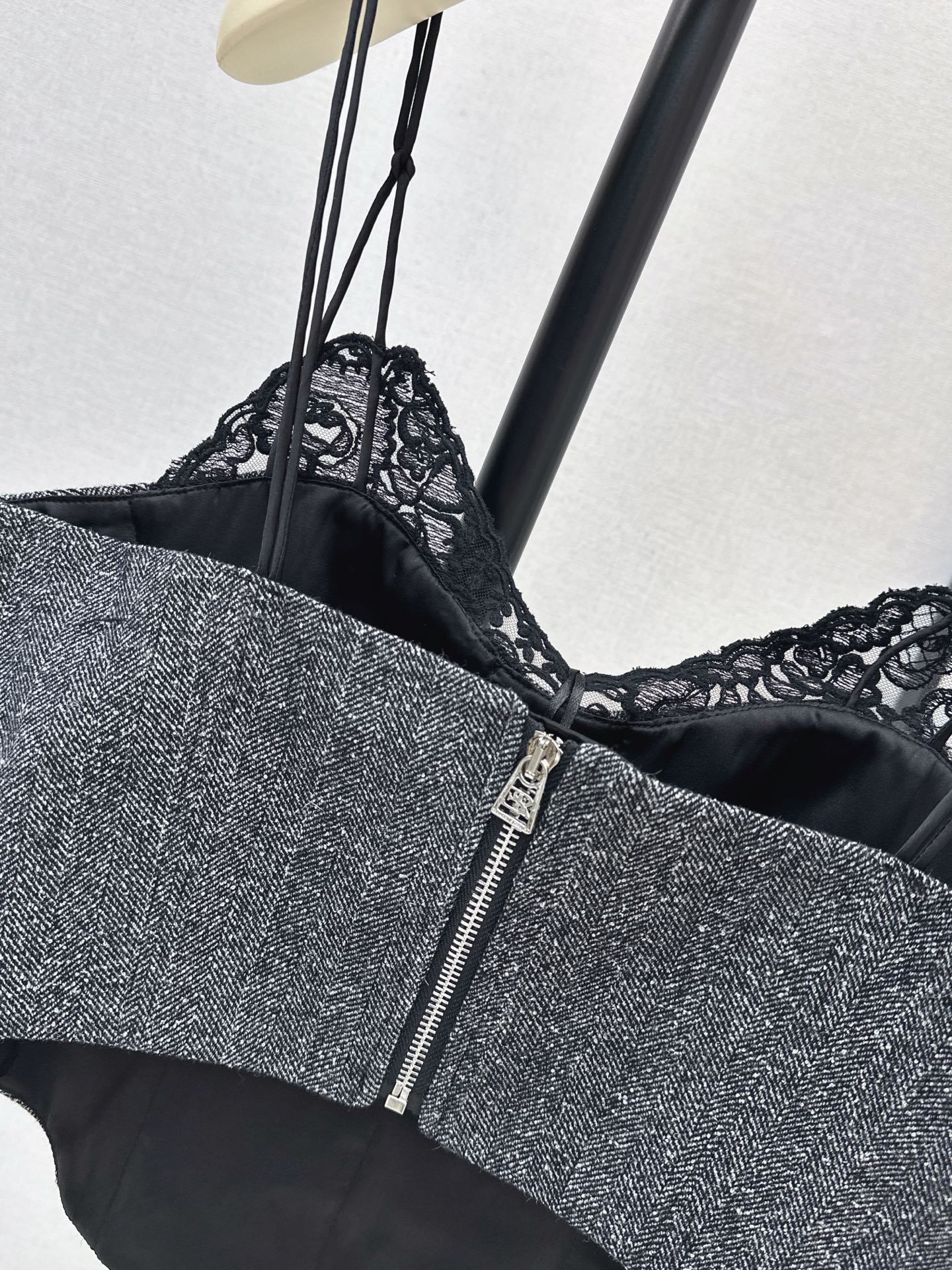 ES 26ss lace camisole