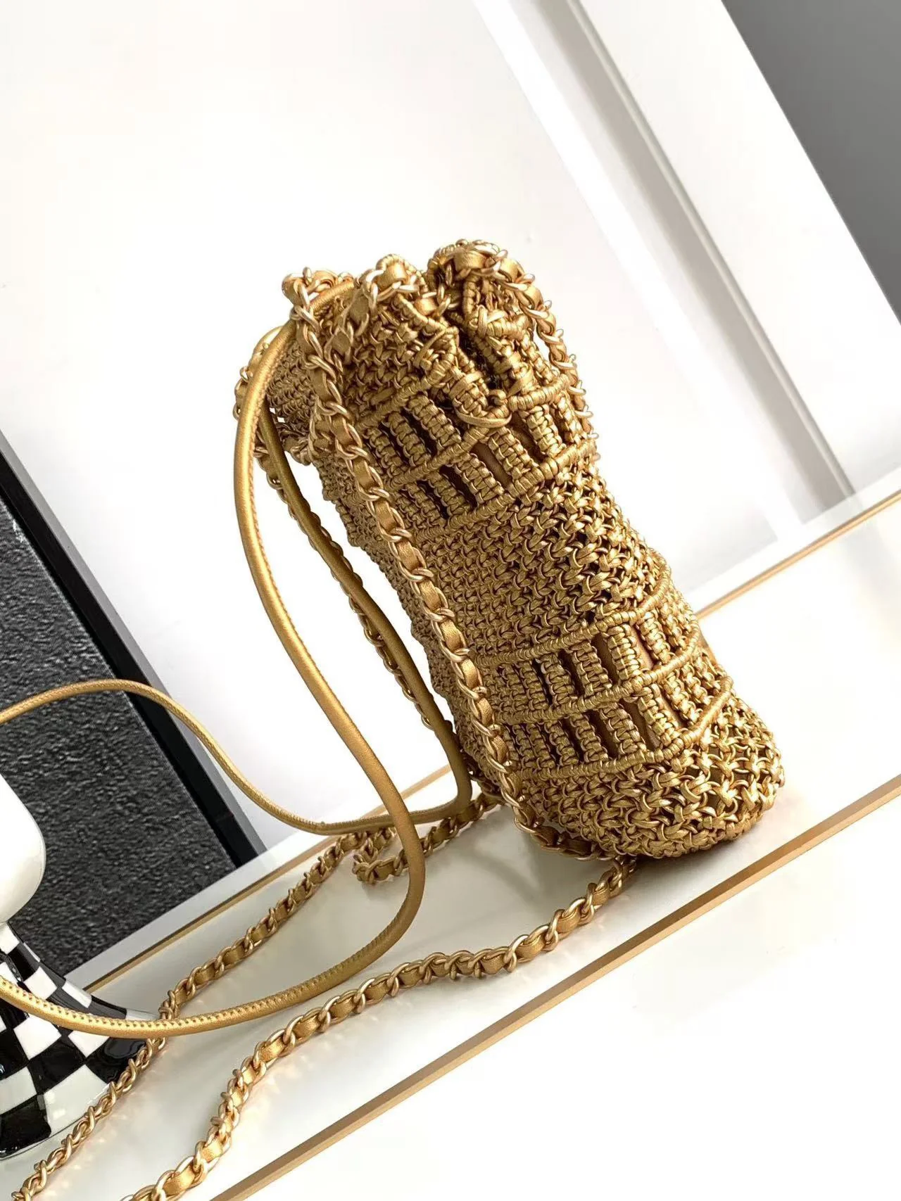 chan mini woven 22bag