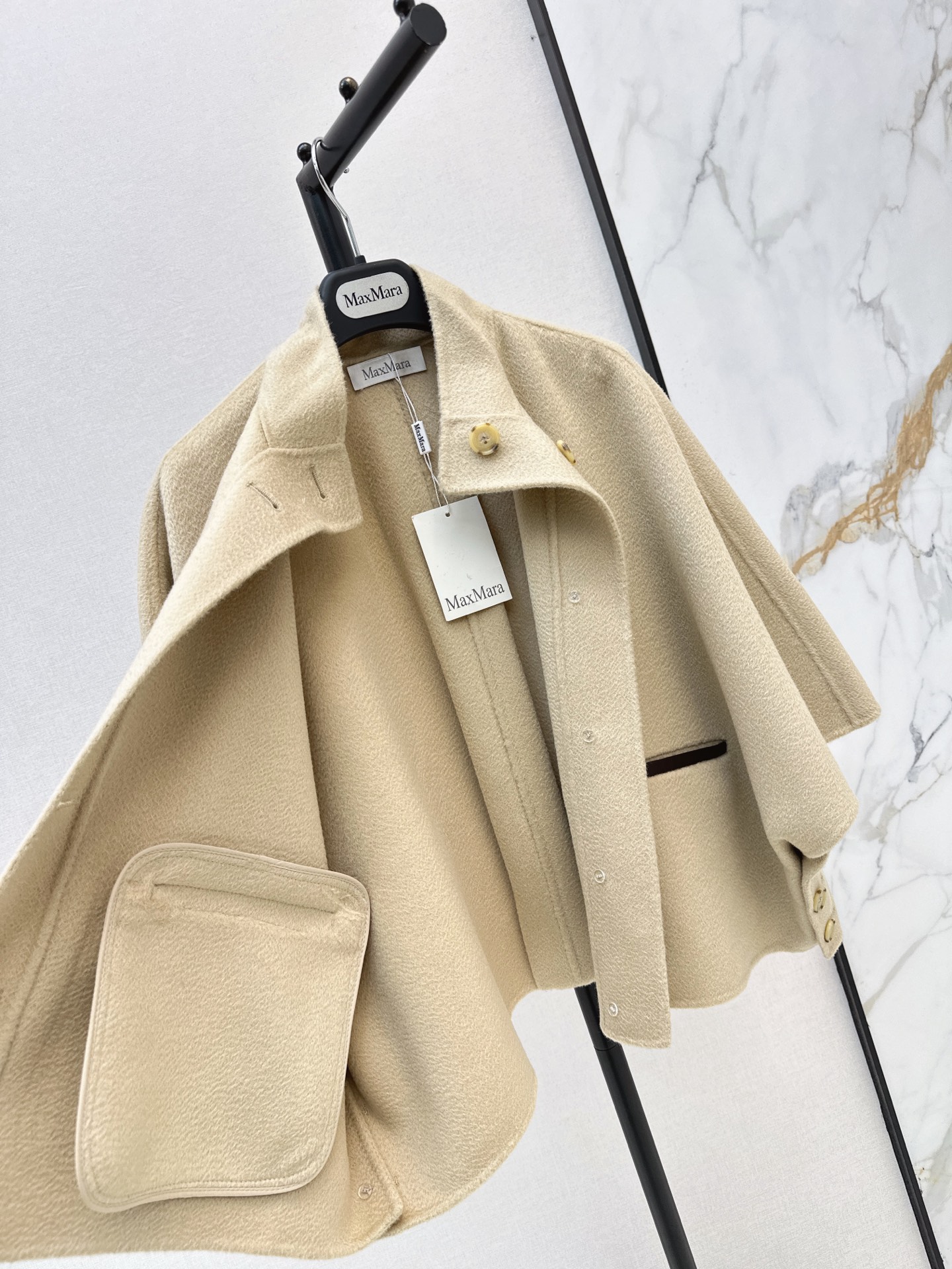 Max 26fw cape jacket