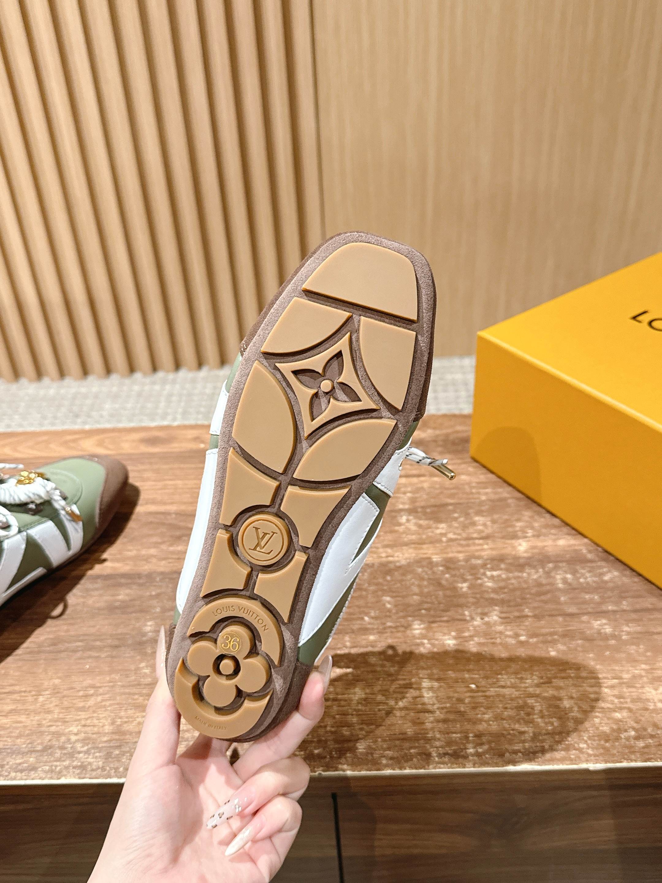 Loui 25fw sneaker