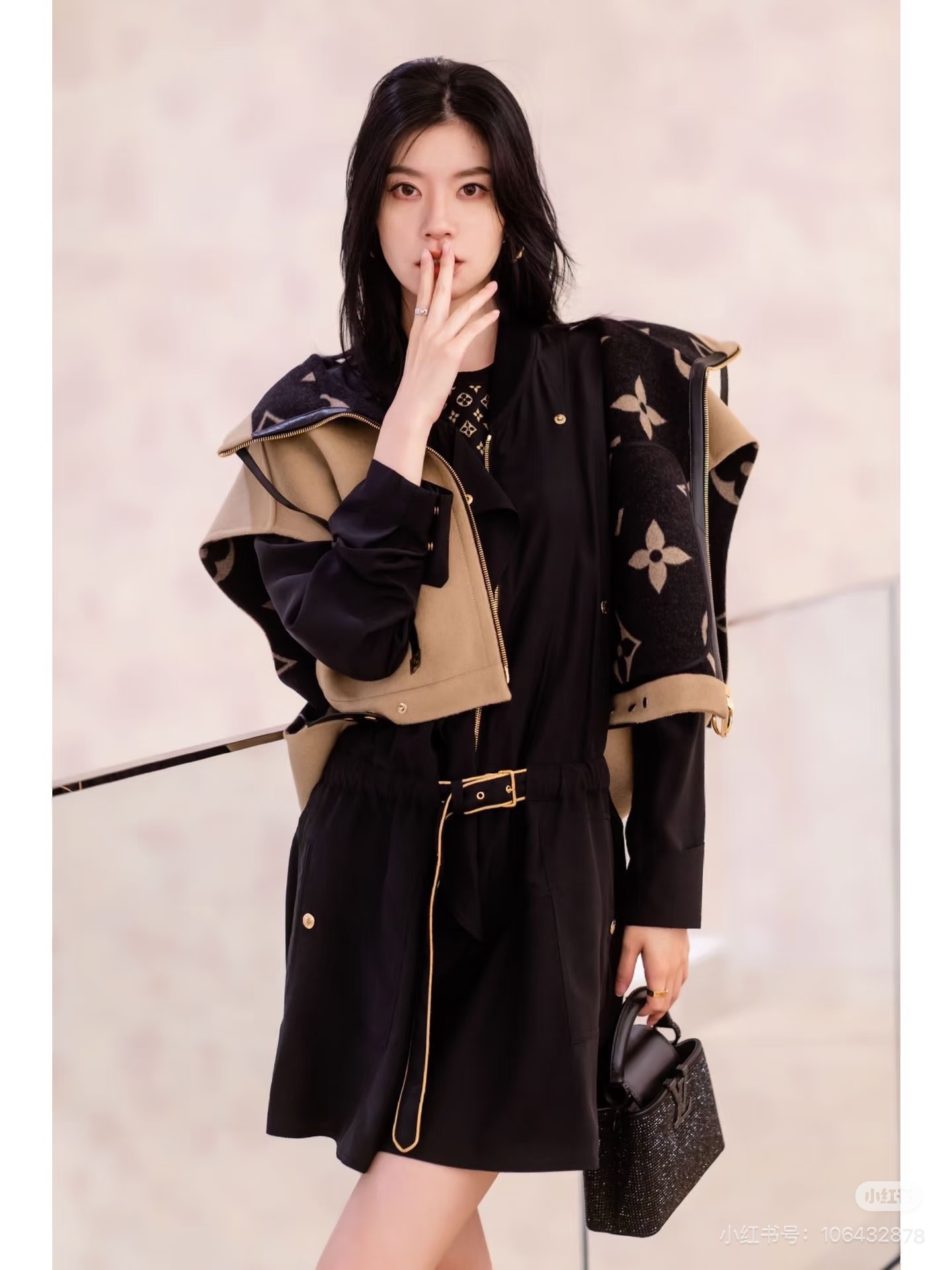 Loui 26ss hooded cape vest jacket