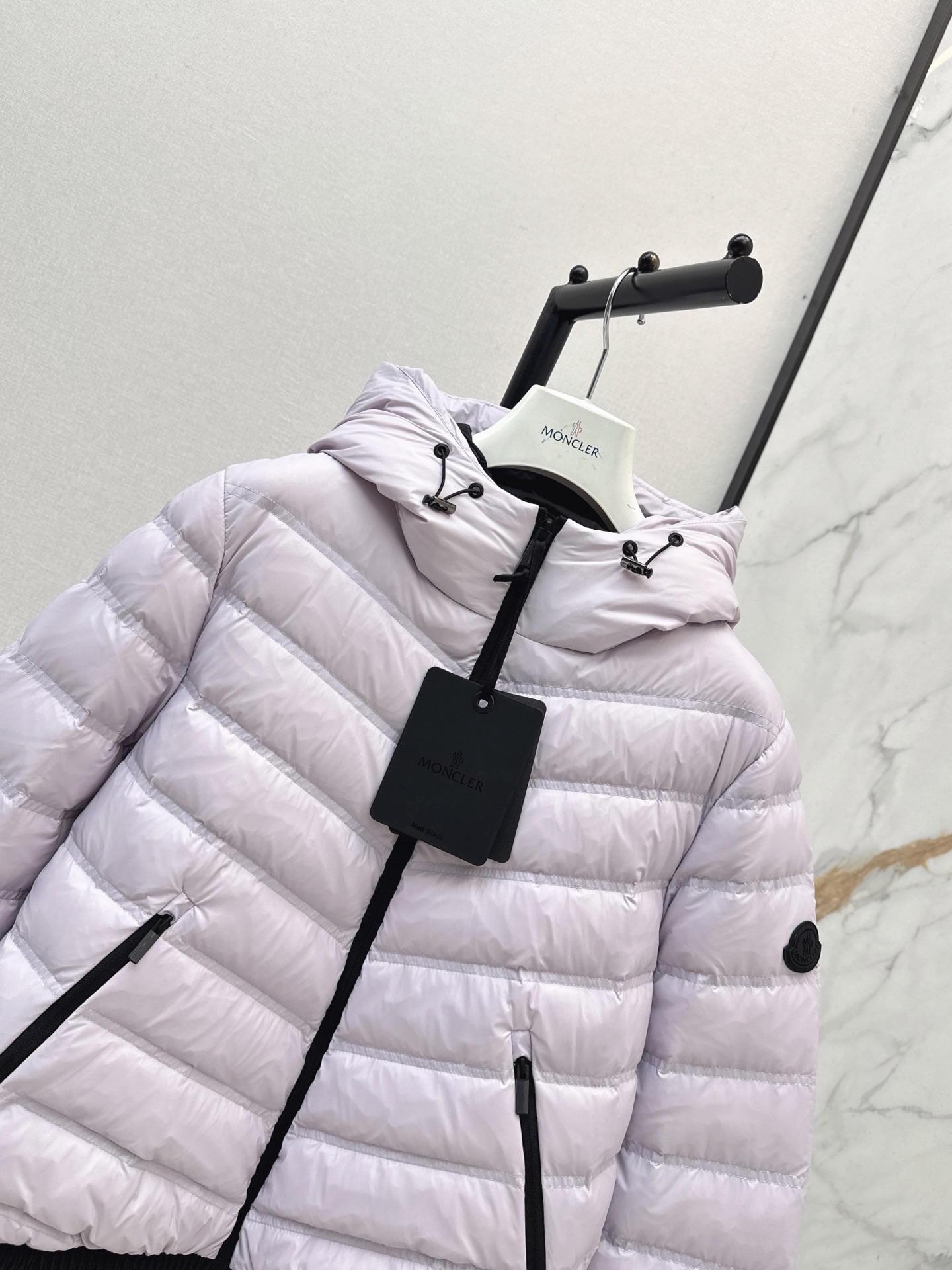 Monc 26fw cropped hooded down jacket