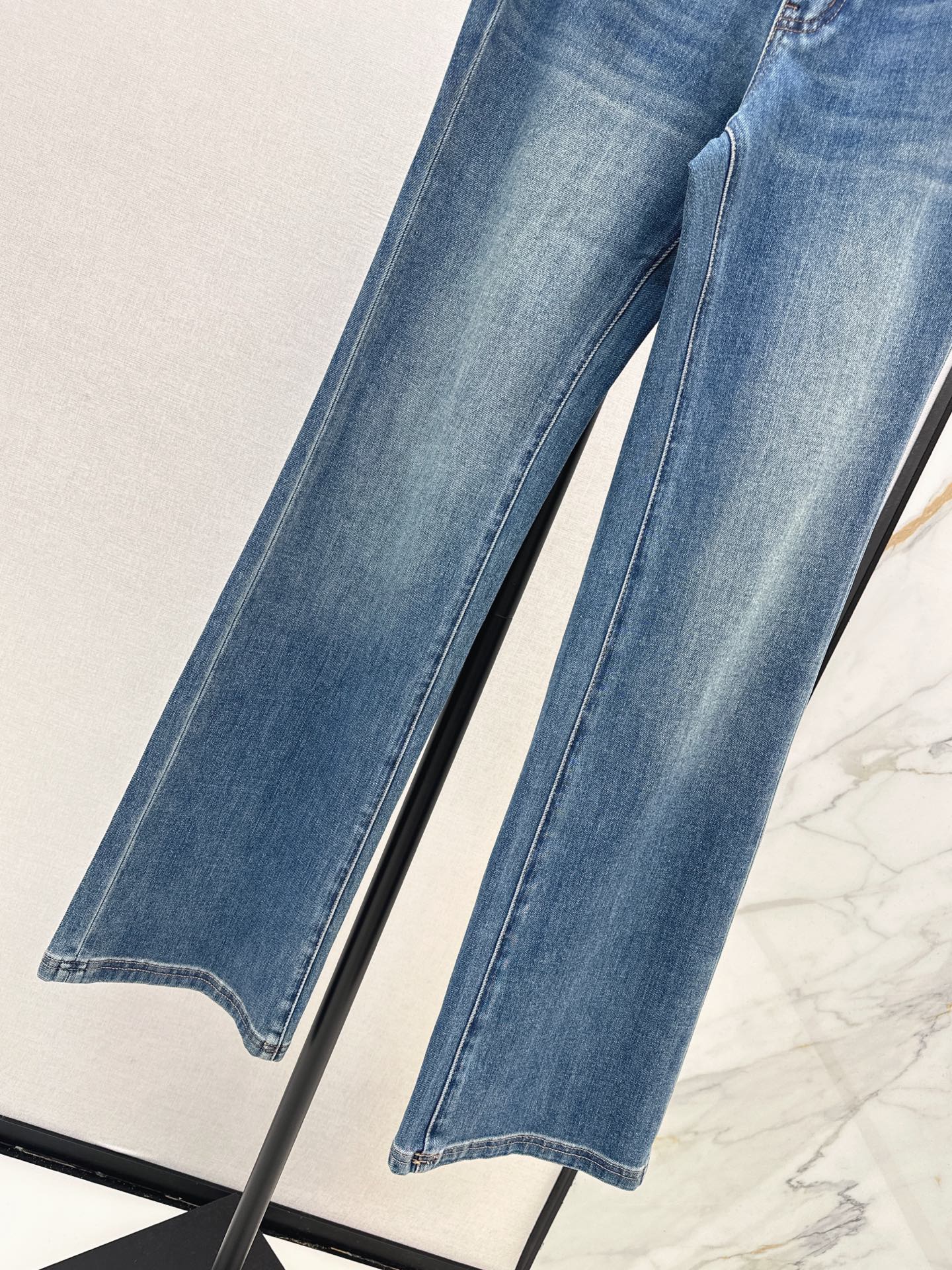 Sain 26fw fitted jeans
