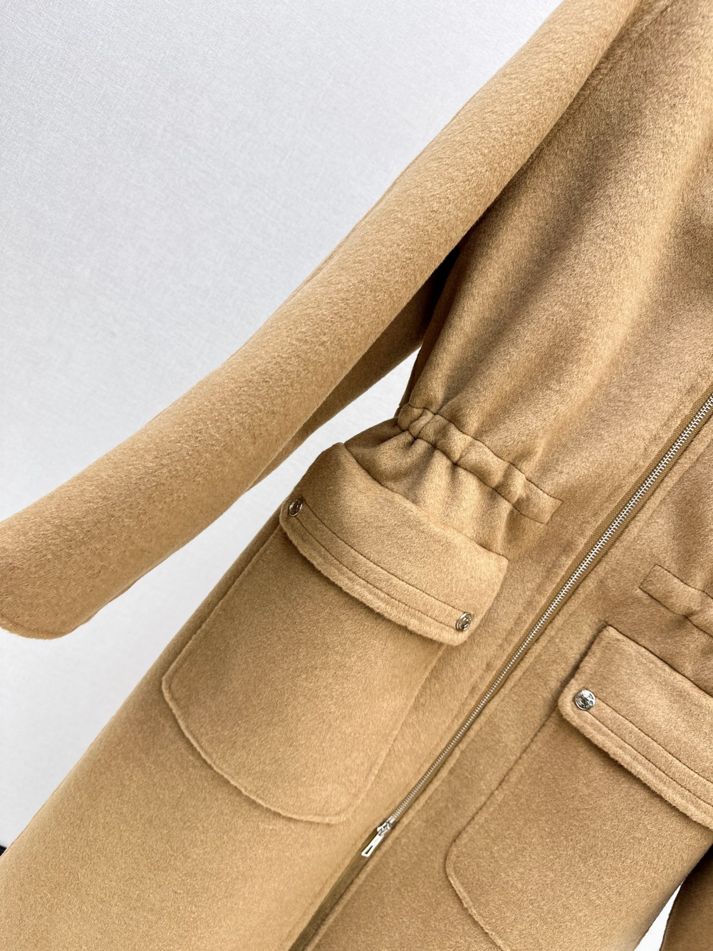 Her 26fw drawstring hooded overcoats