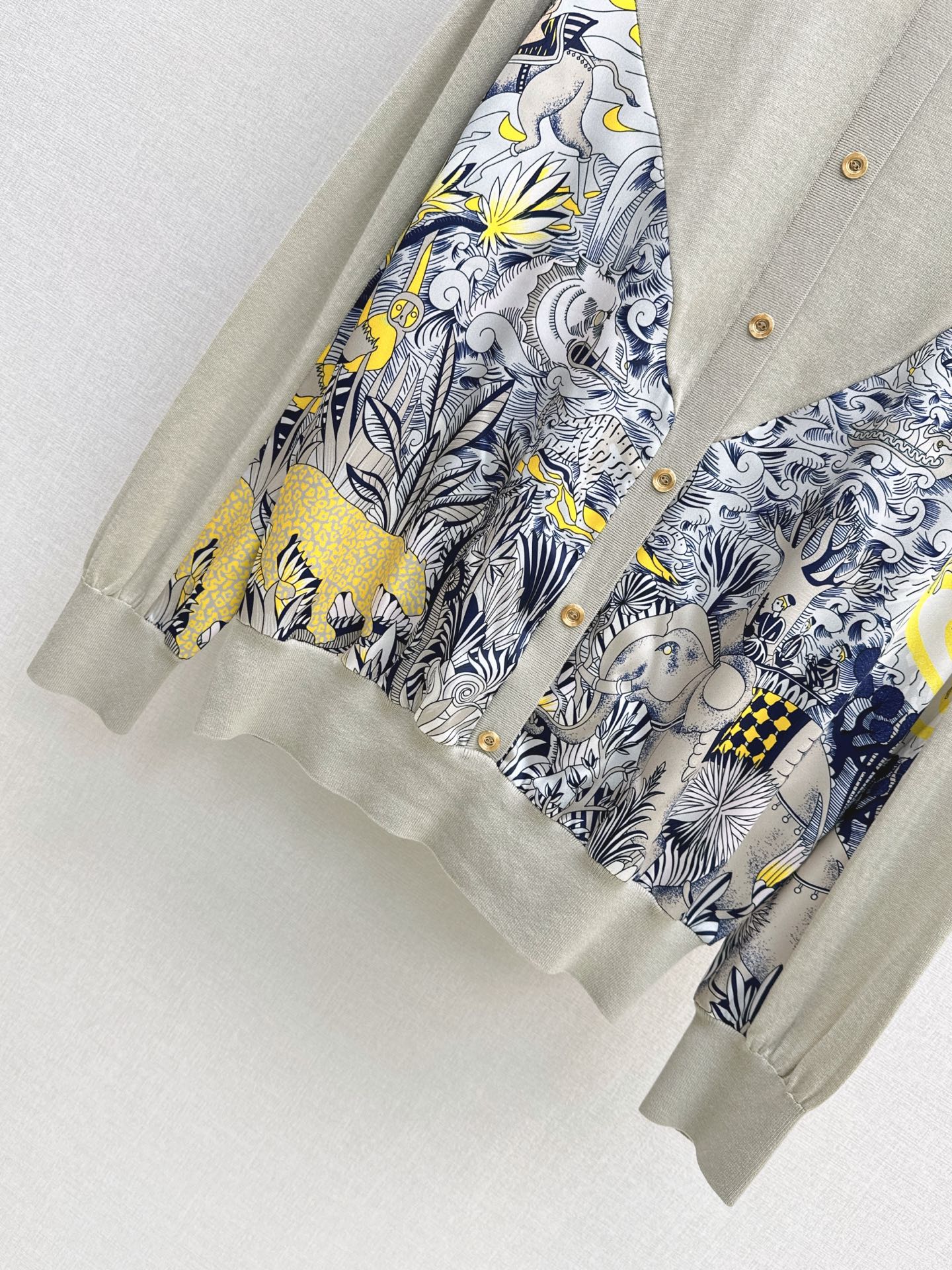 Her 26fw print knit cardigan