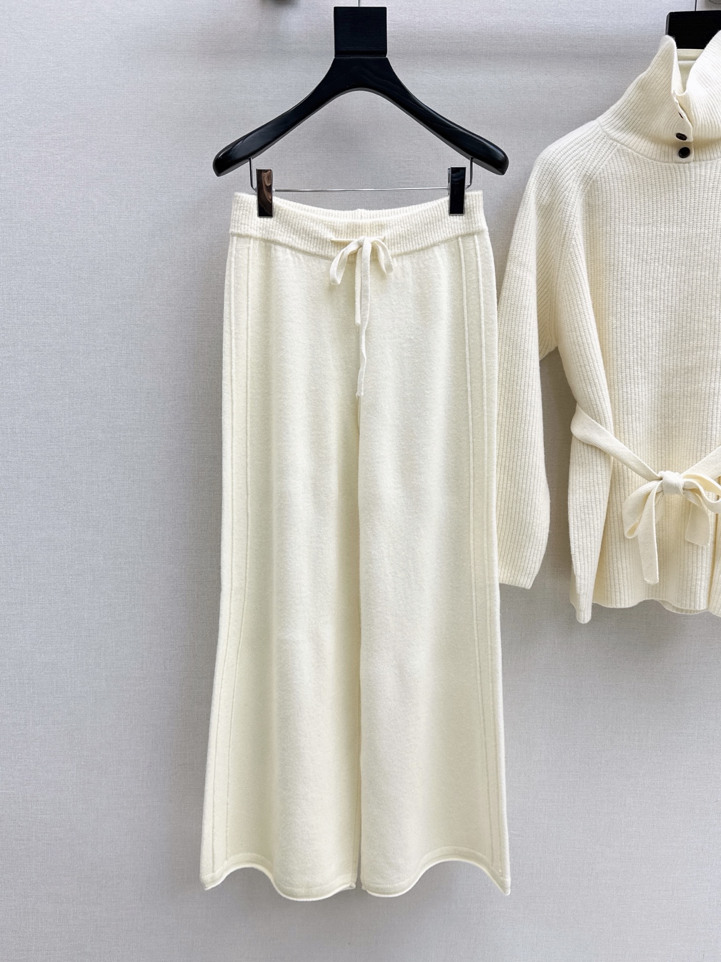 Her 26fw wool sweater pants sets