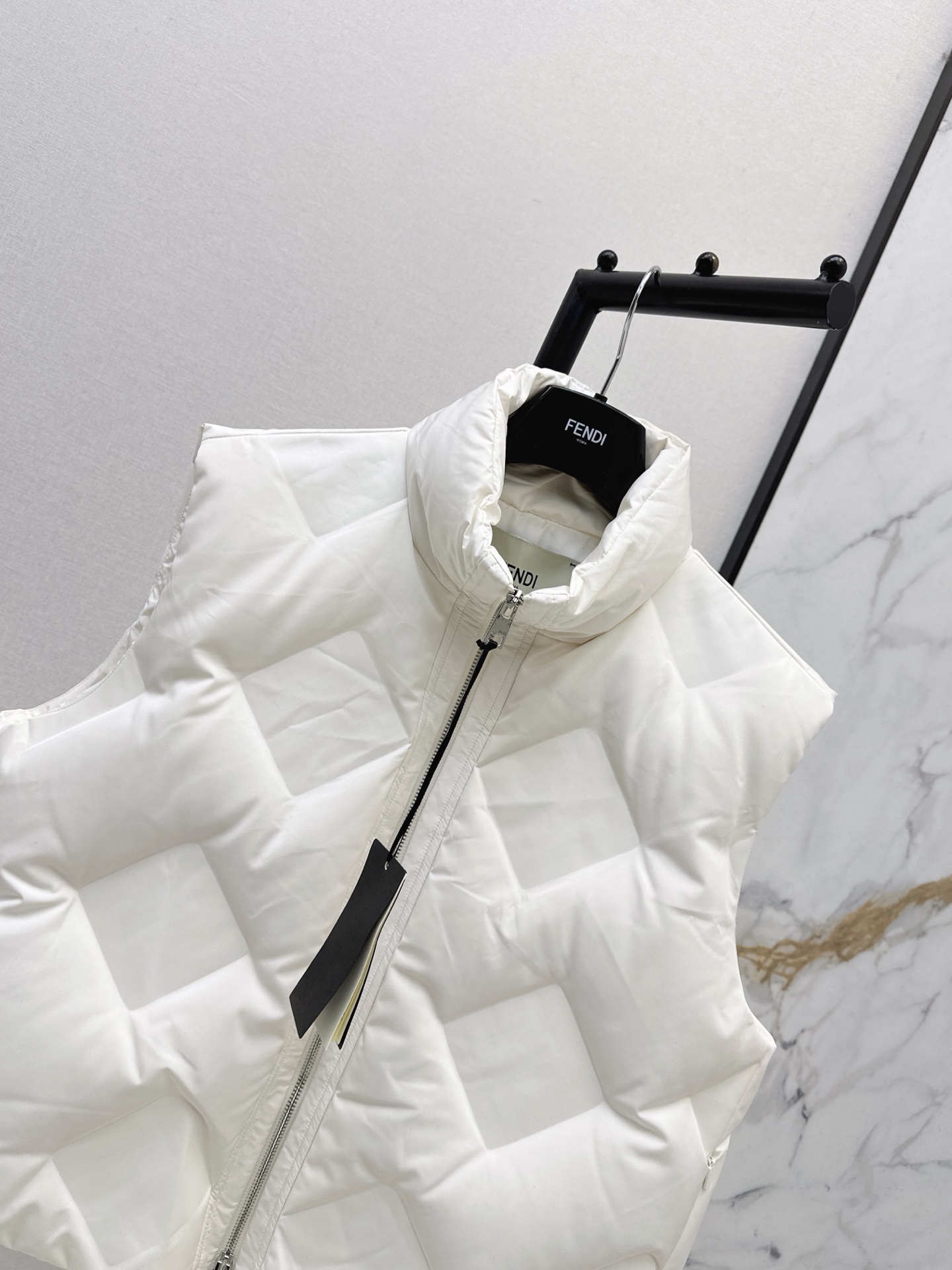 Fen 26fw down vest
