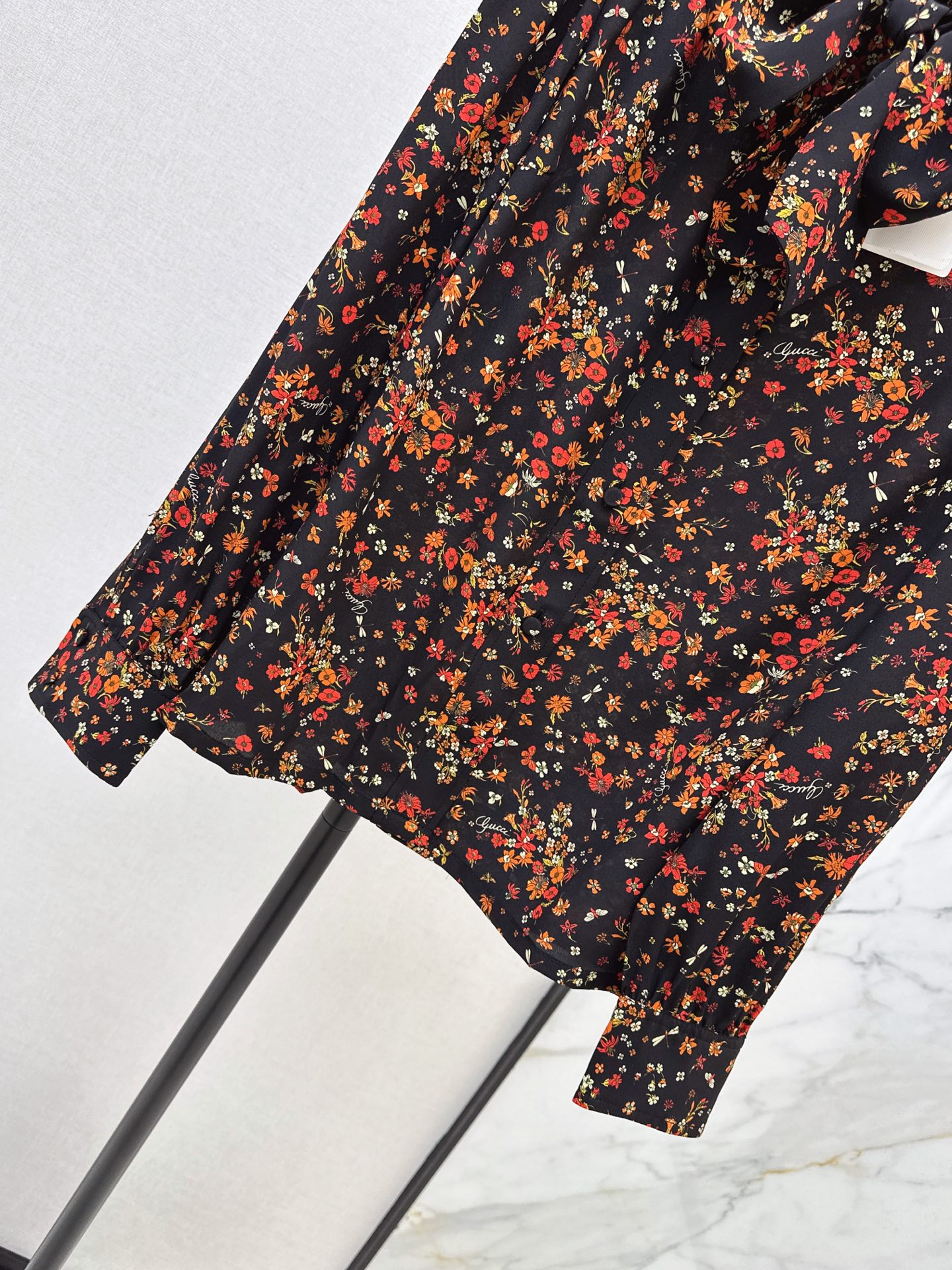 Guc 26fw ribbon shirt