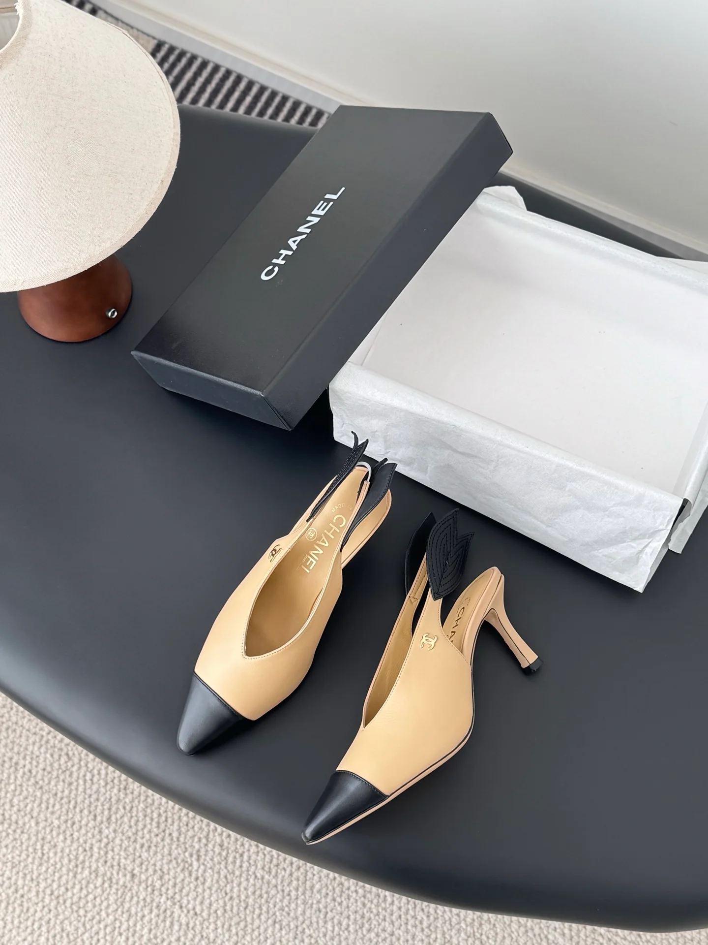 Chan 26ss slingback heels