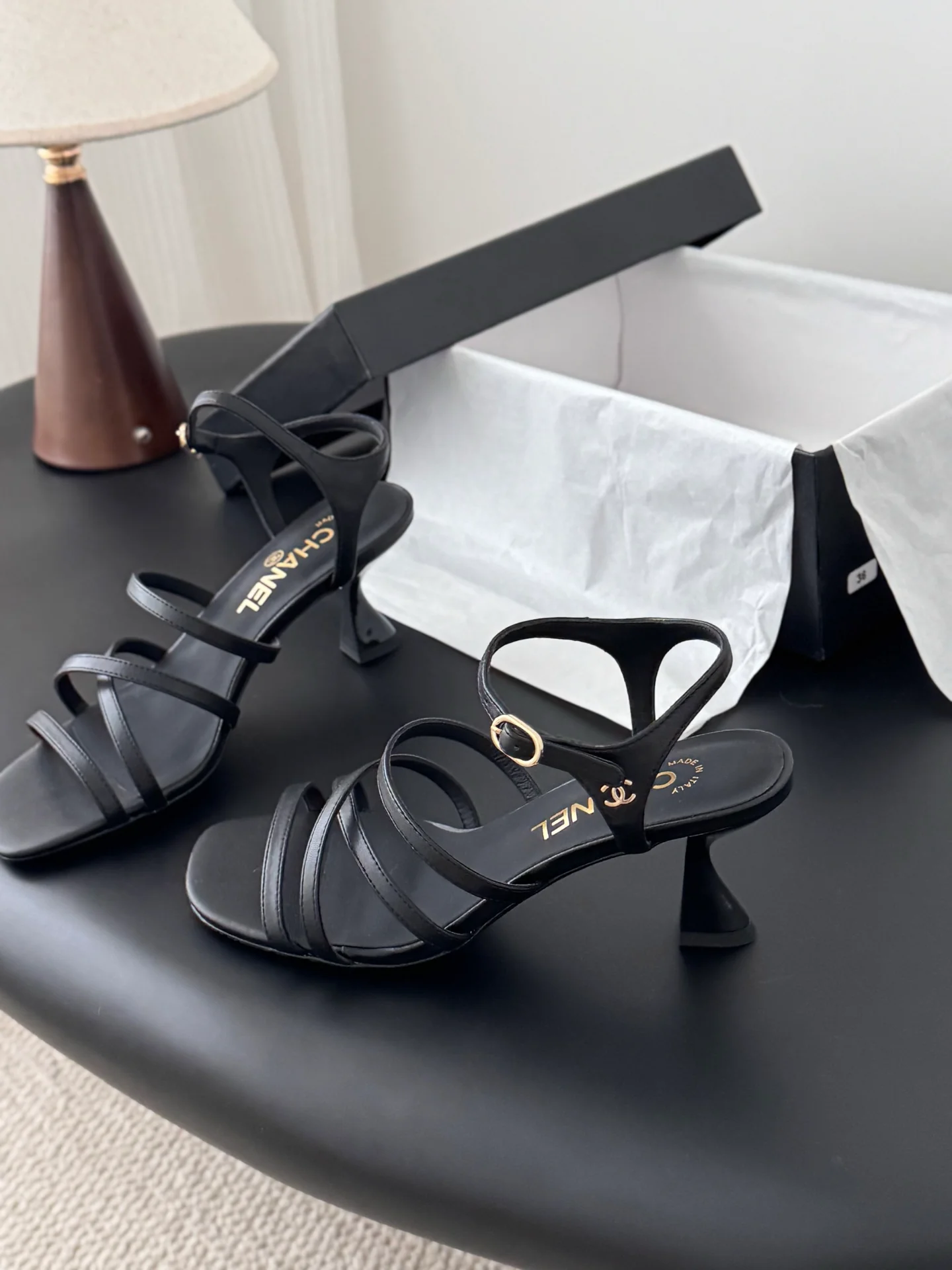 Chan 25fw kitten sandals