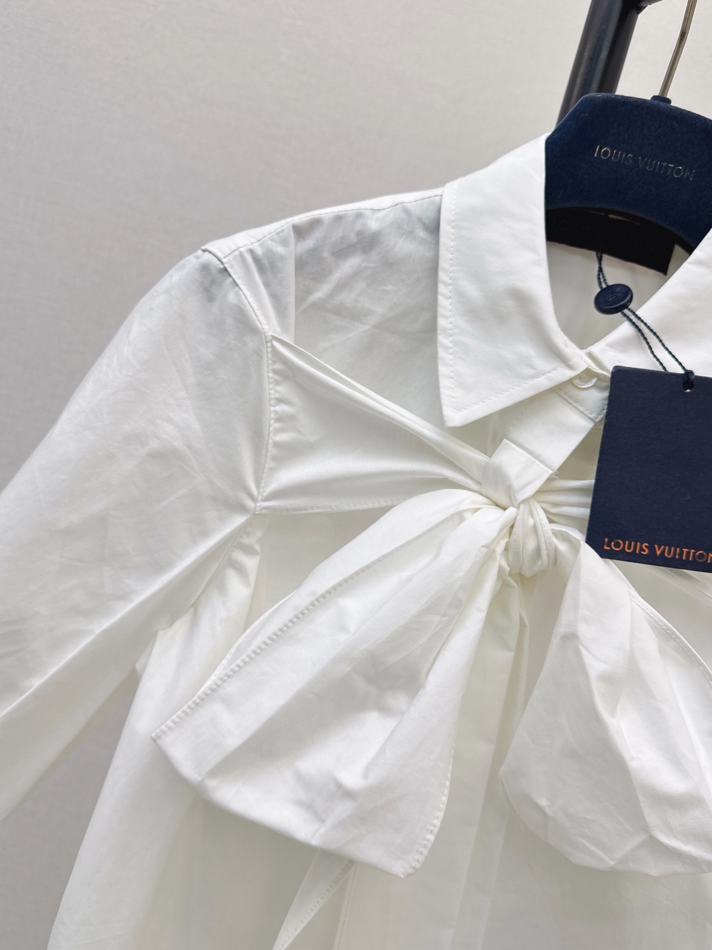 Loui 26fw bow ribbon shirt