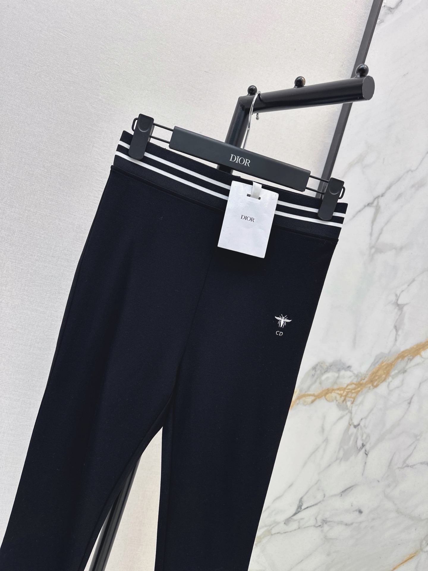 CD 26fw contract-stripe legging