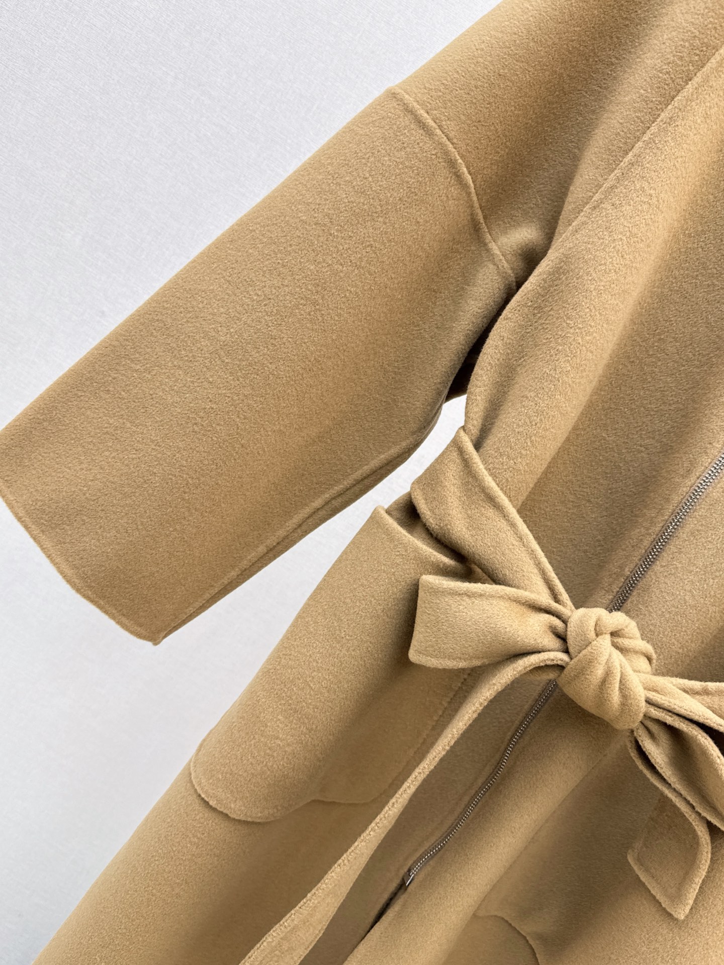 Her 26fw woolen overcoats