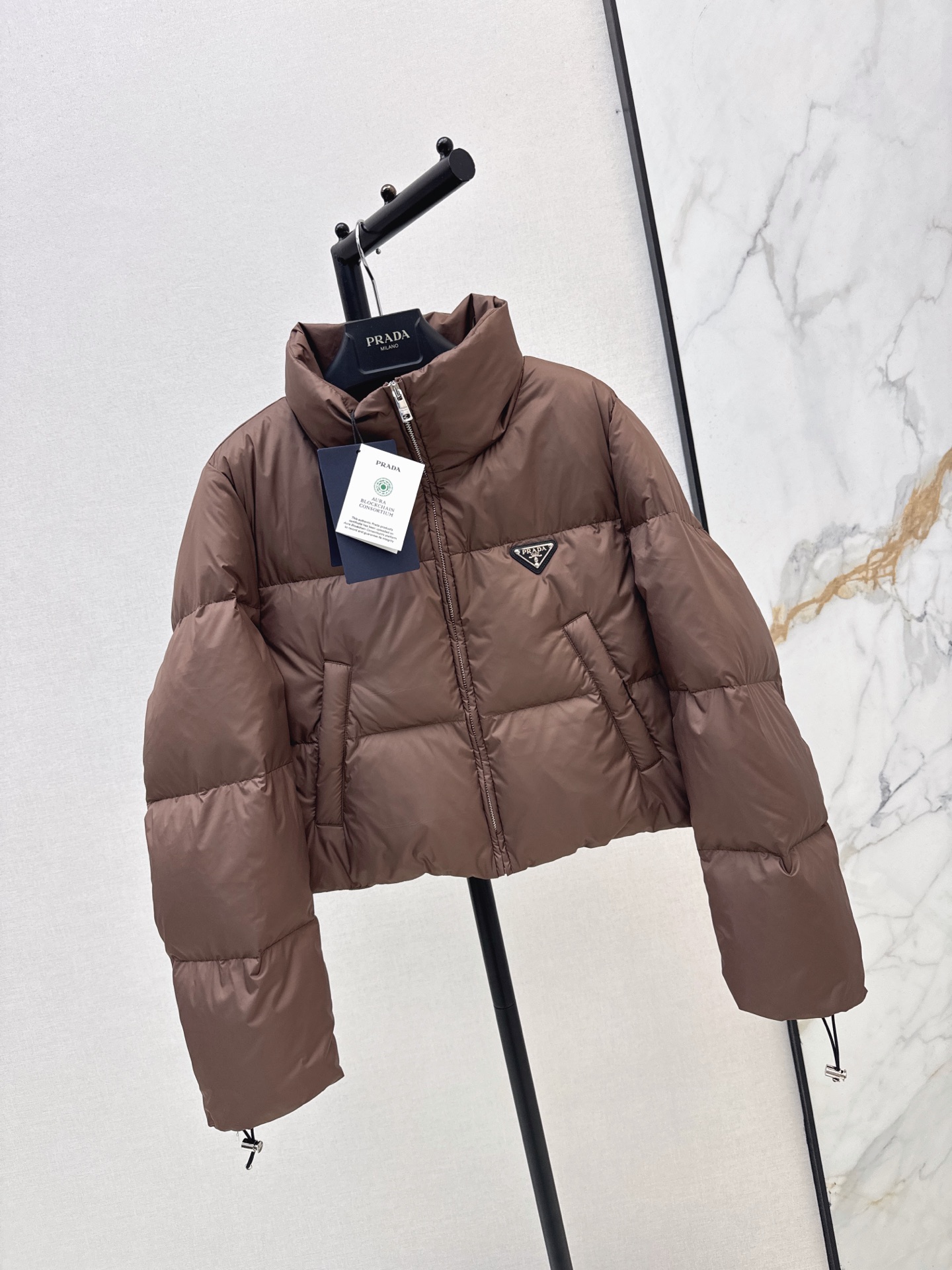 Pra 26fw cropped down jacket