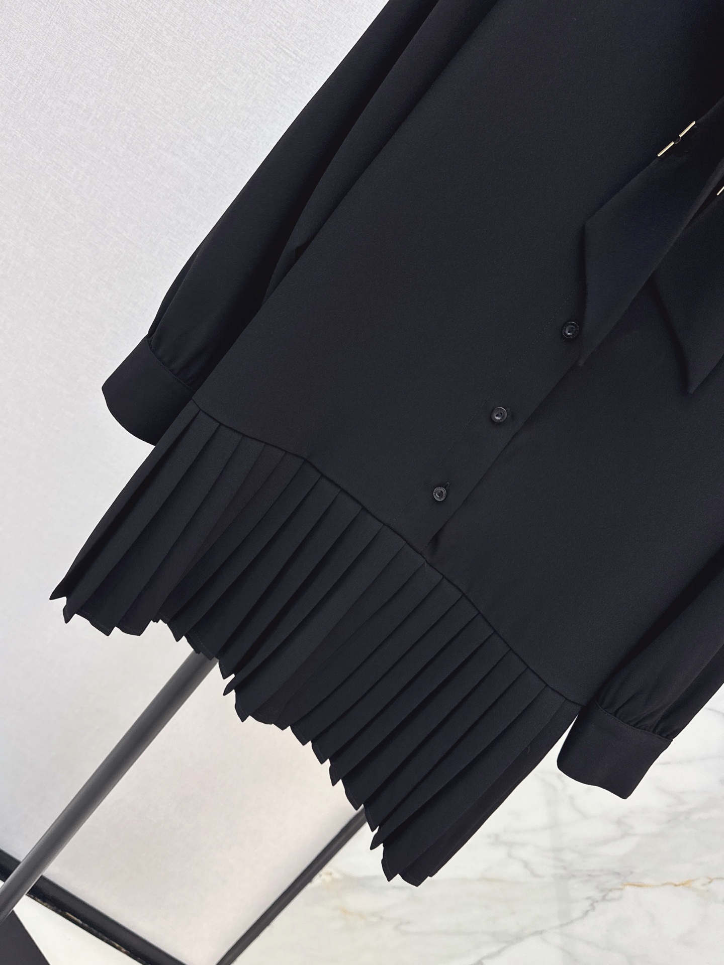 Loui 26fw ribbon dress