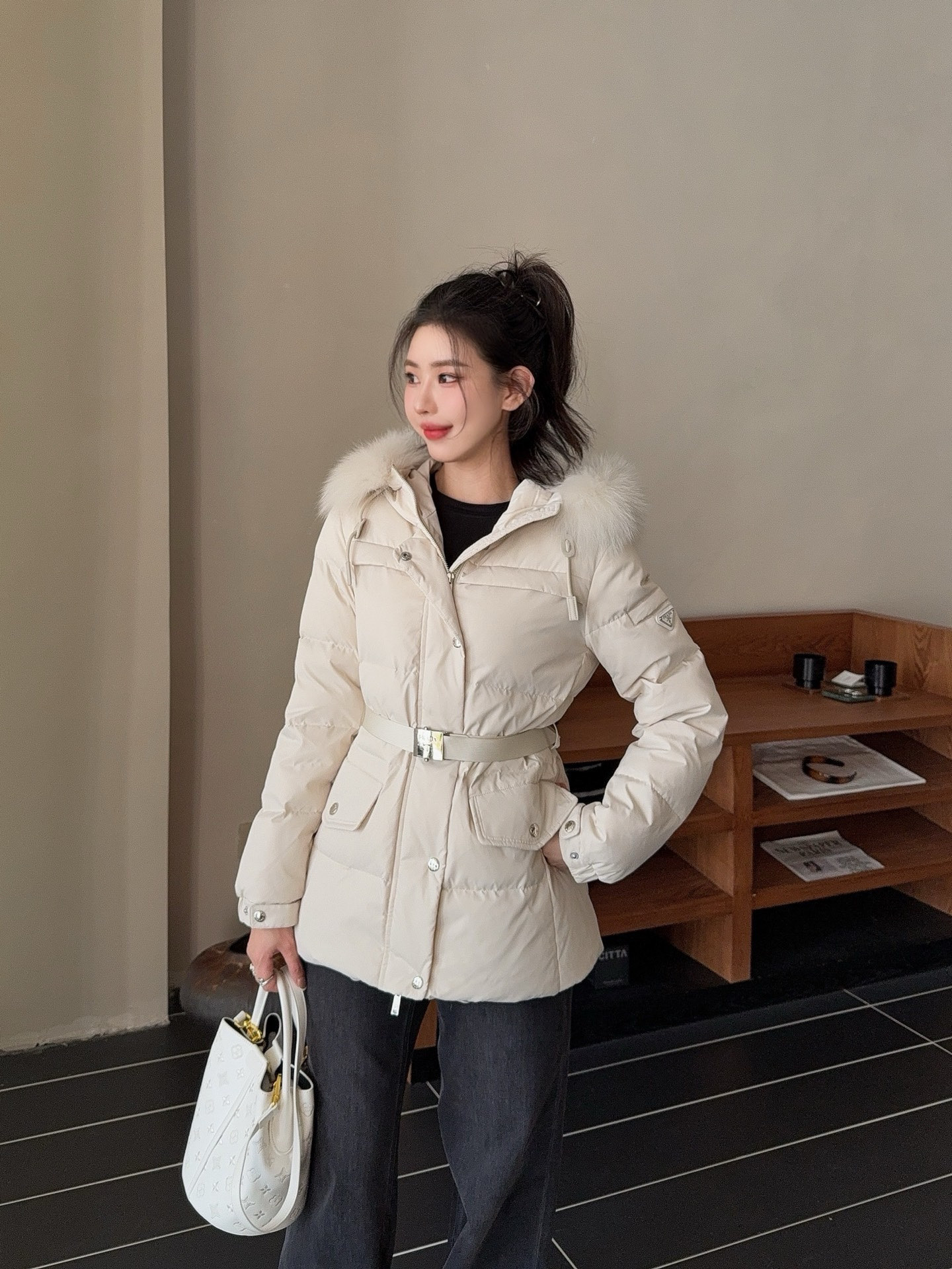 Pra 26fw hooded down jacket