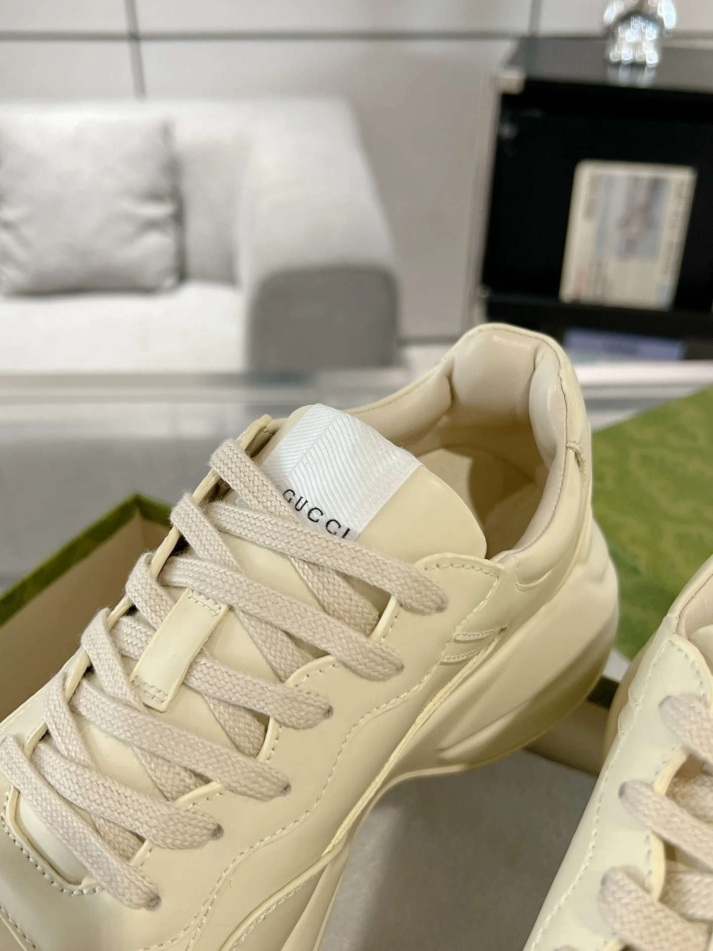 Gucc 25fw rhyton series dad's shoes