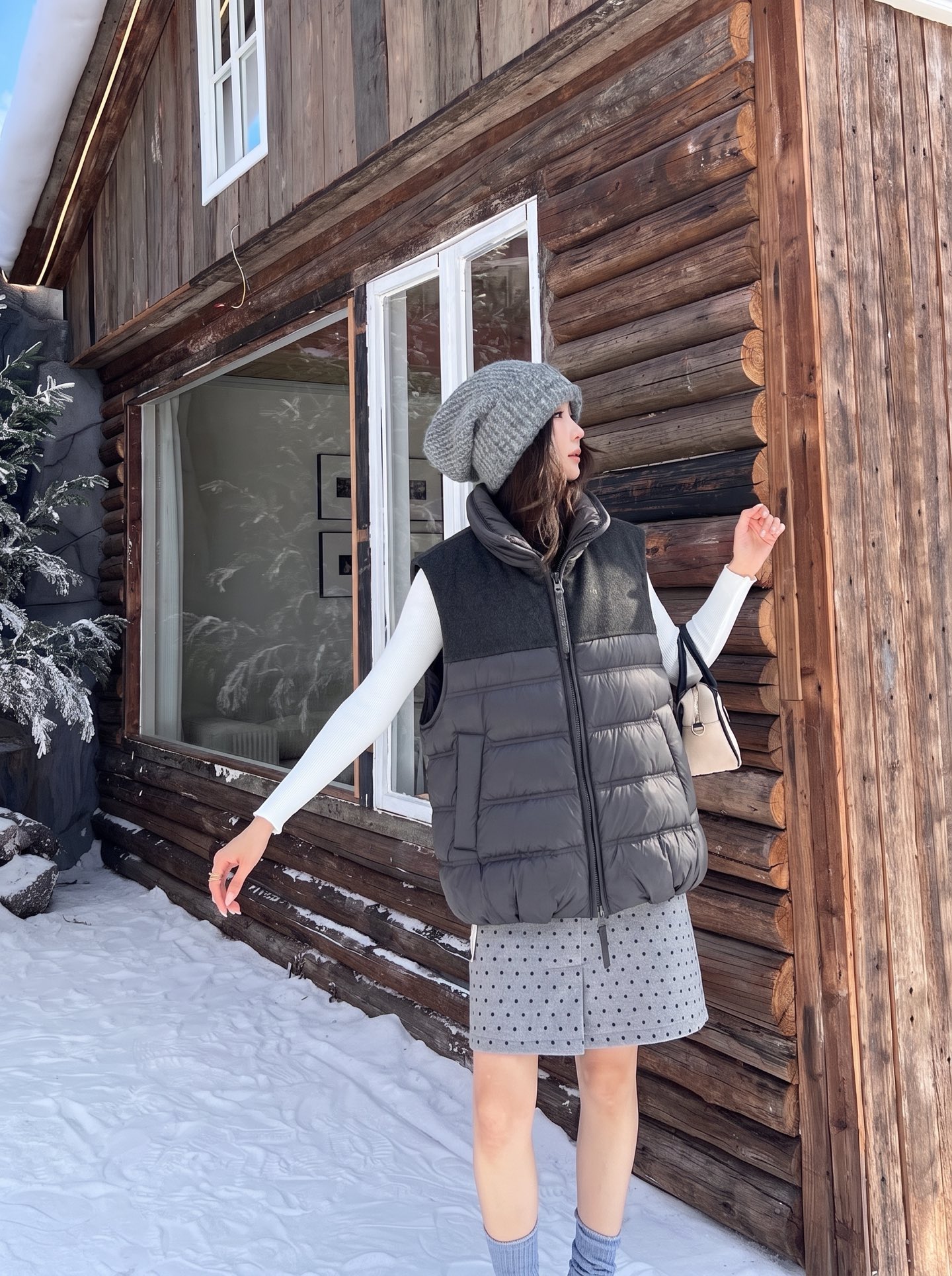 Max 26fw knit contract down vest
