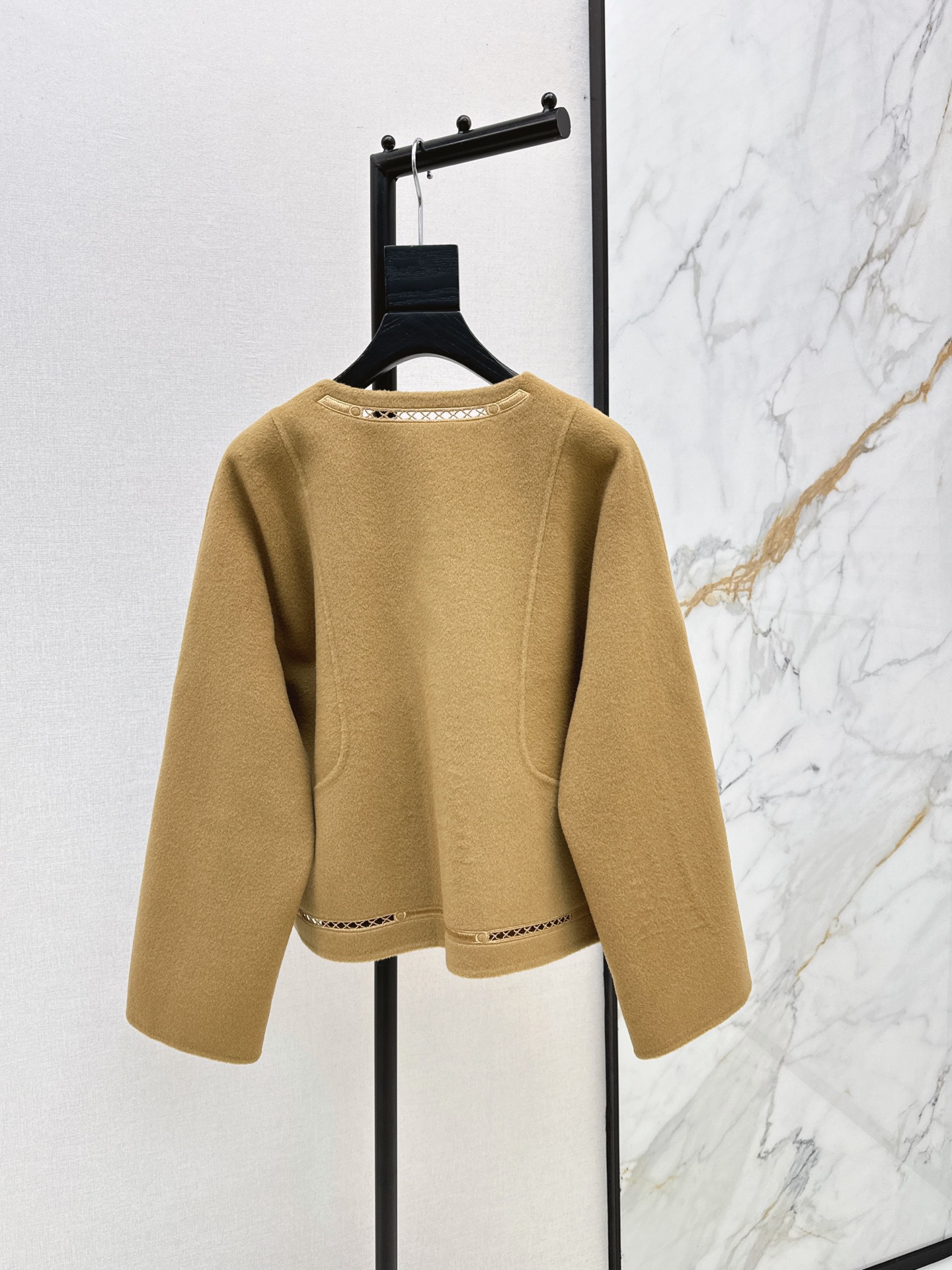 Her 26fw embroidery woolen jacket