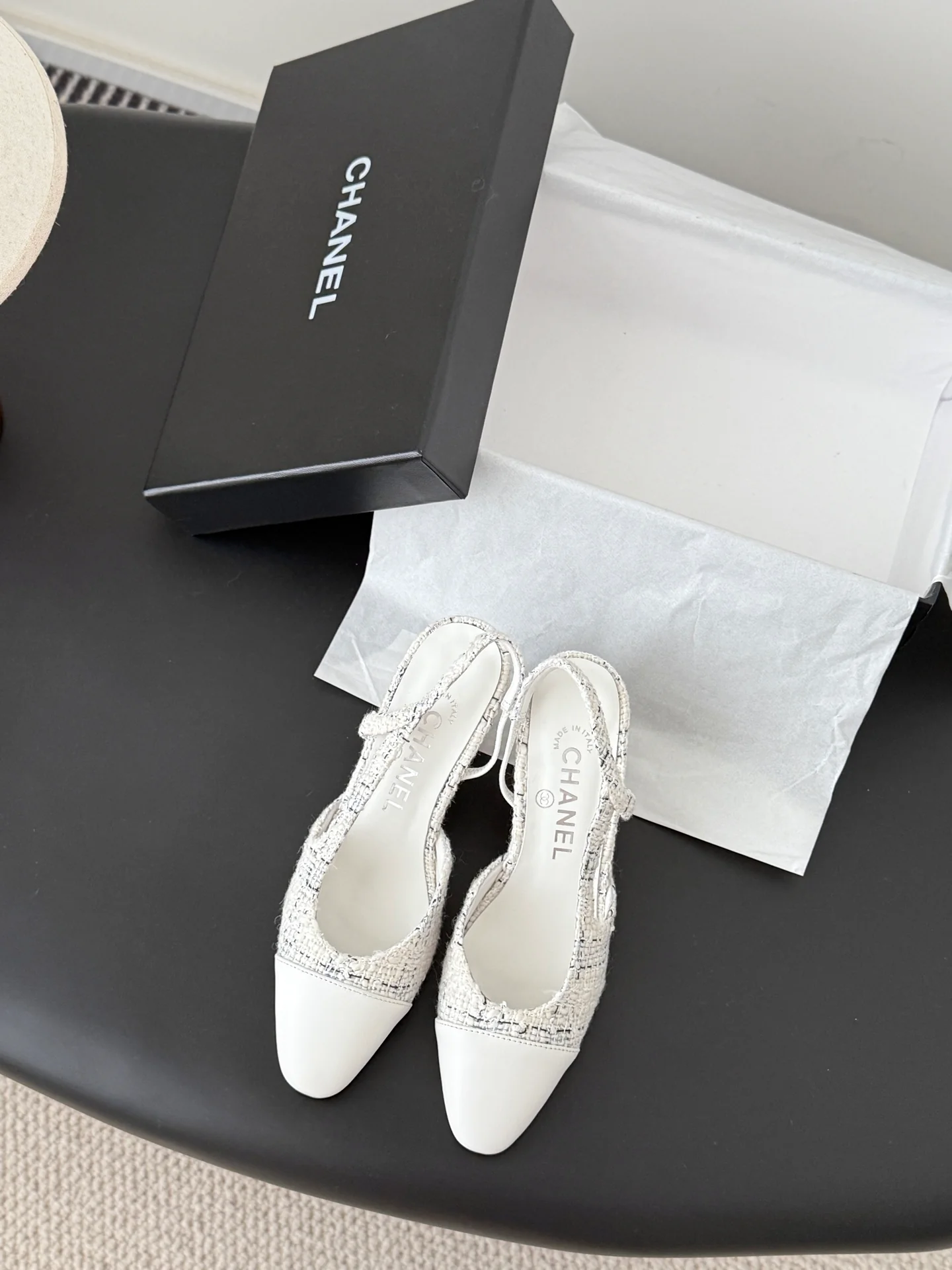 Chan 25fw slingback chunky heels