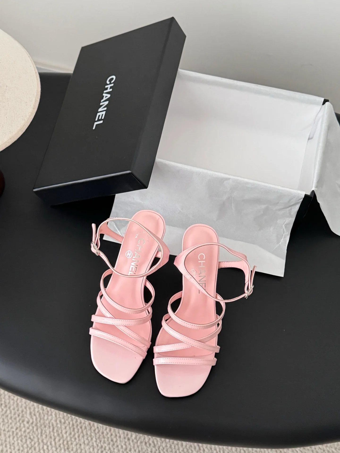 Chan 25fw high heel sandals