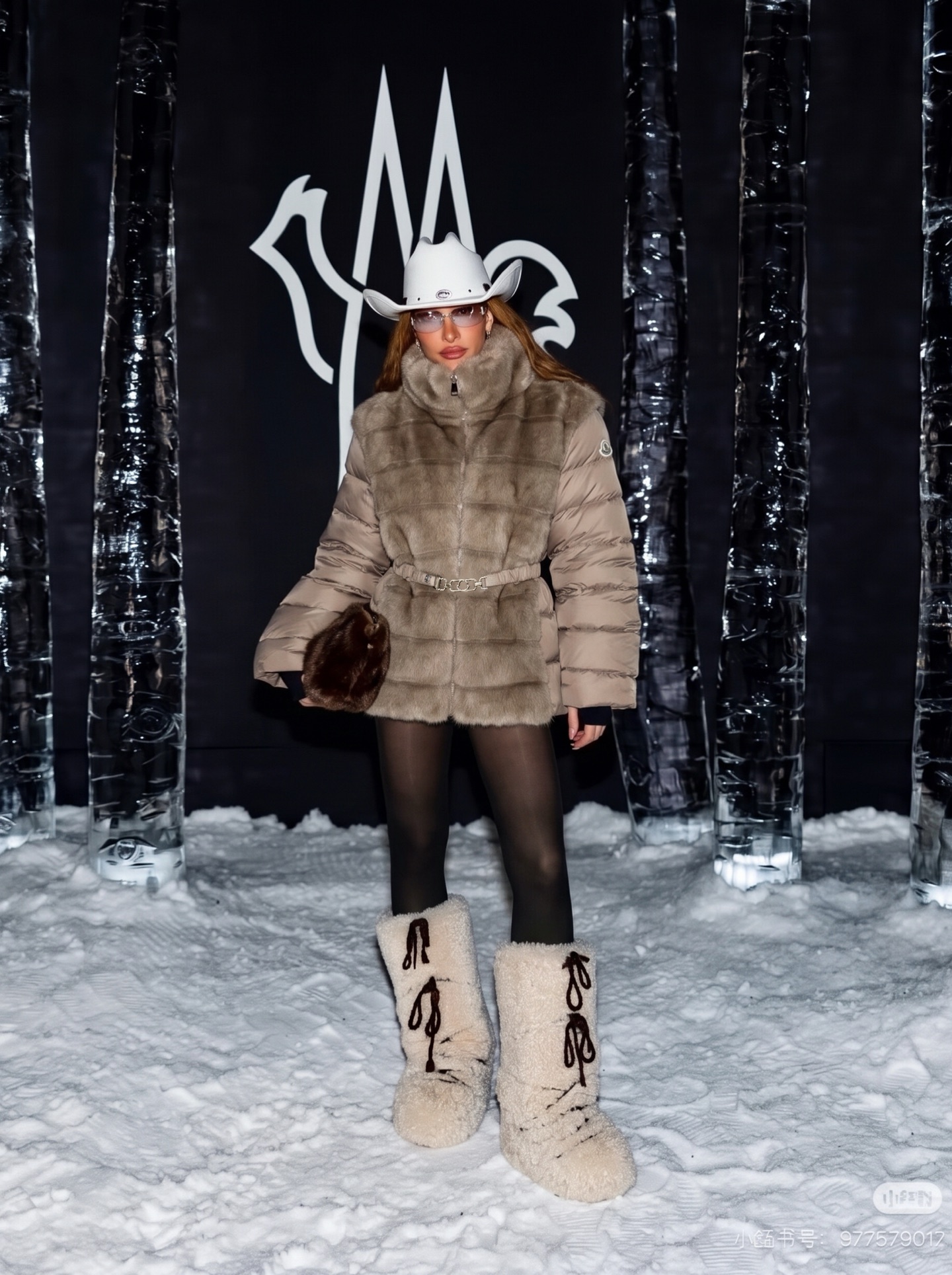 Monc 26fw fur belted down jacket