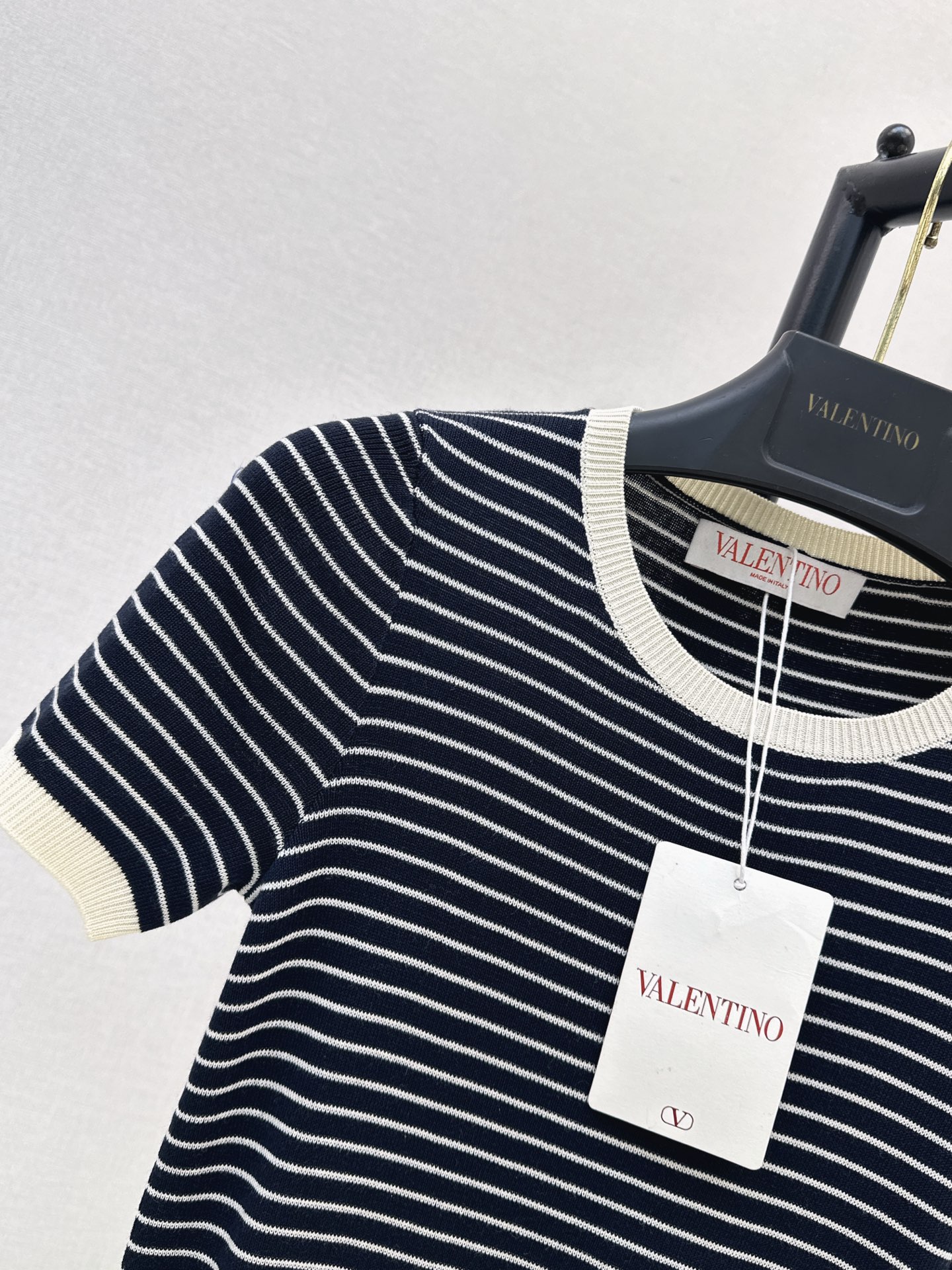 Valen 26fw stripe knitwear