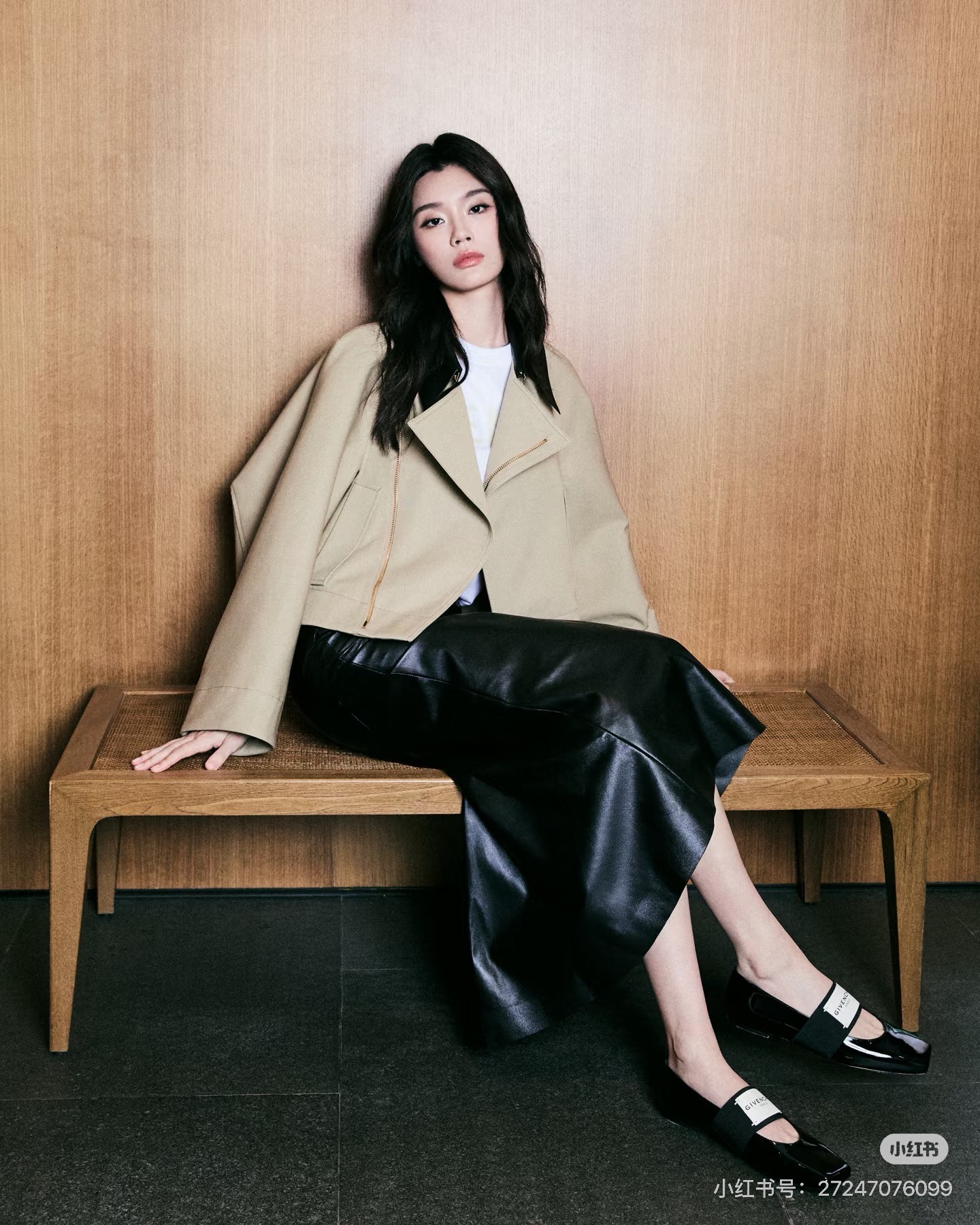 Giv 26fw contrast leather-collar cropped jacket