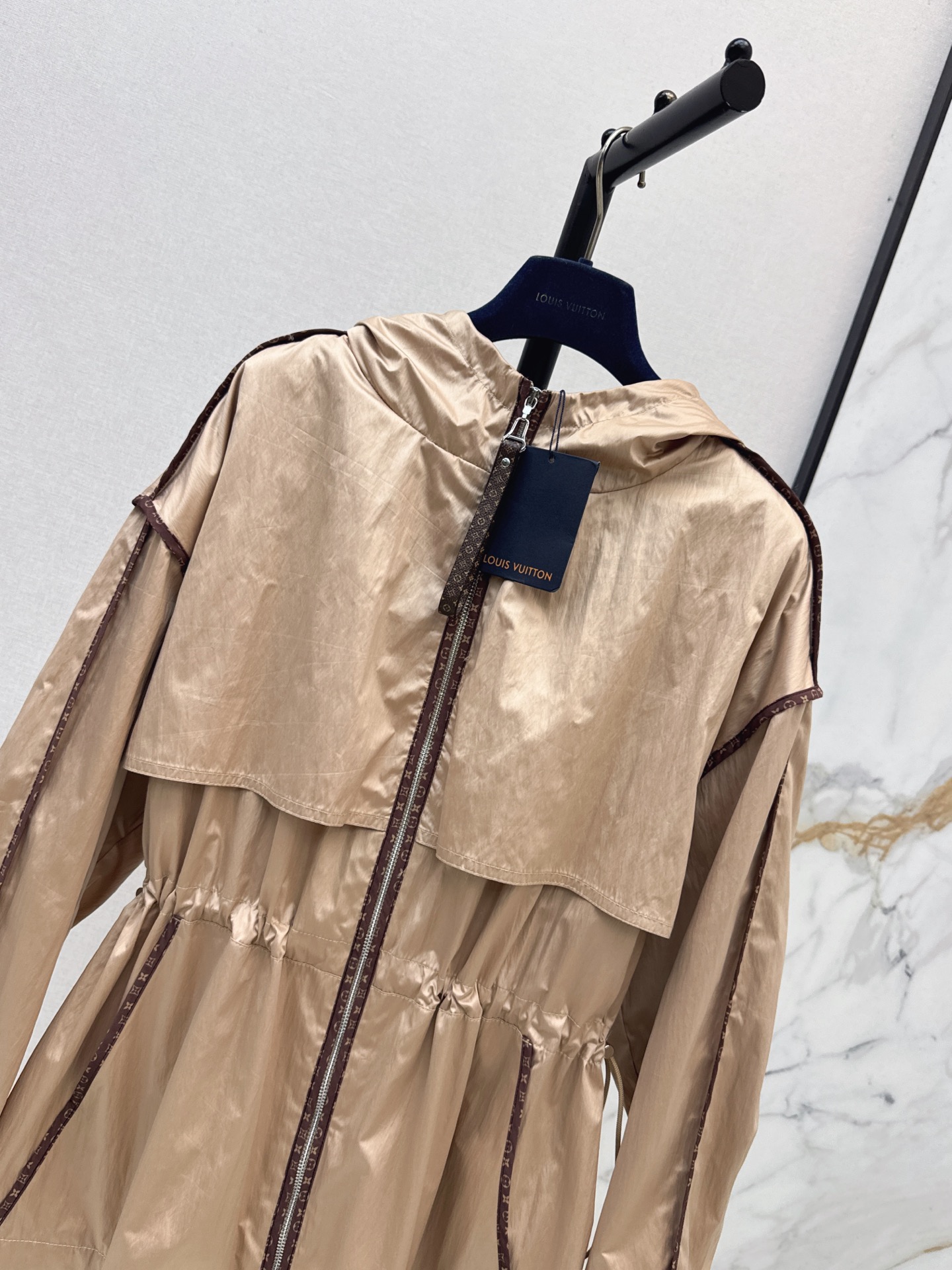 Loui 26fw hooded jacket