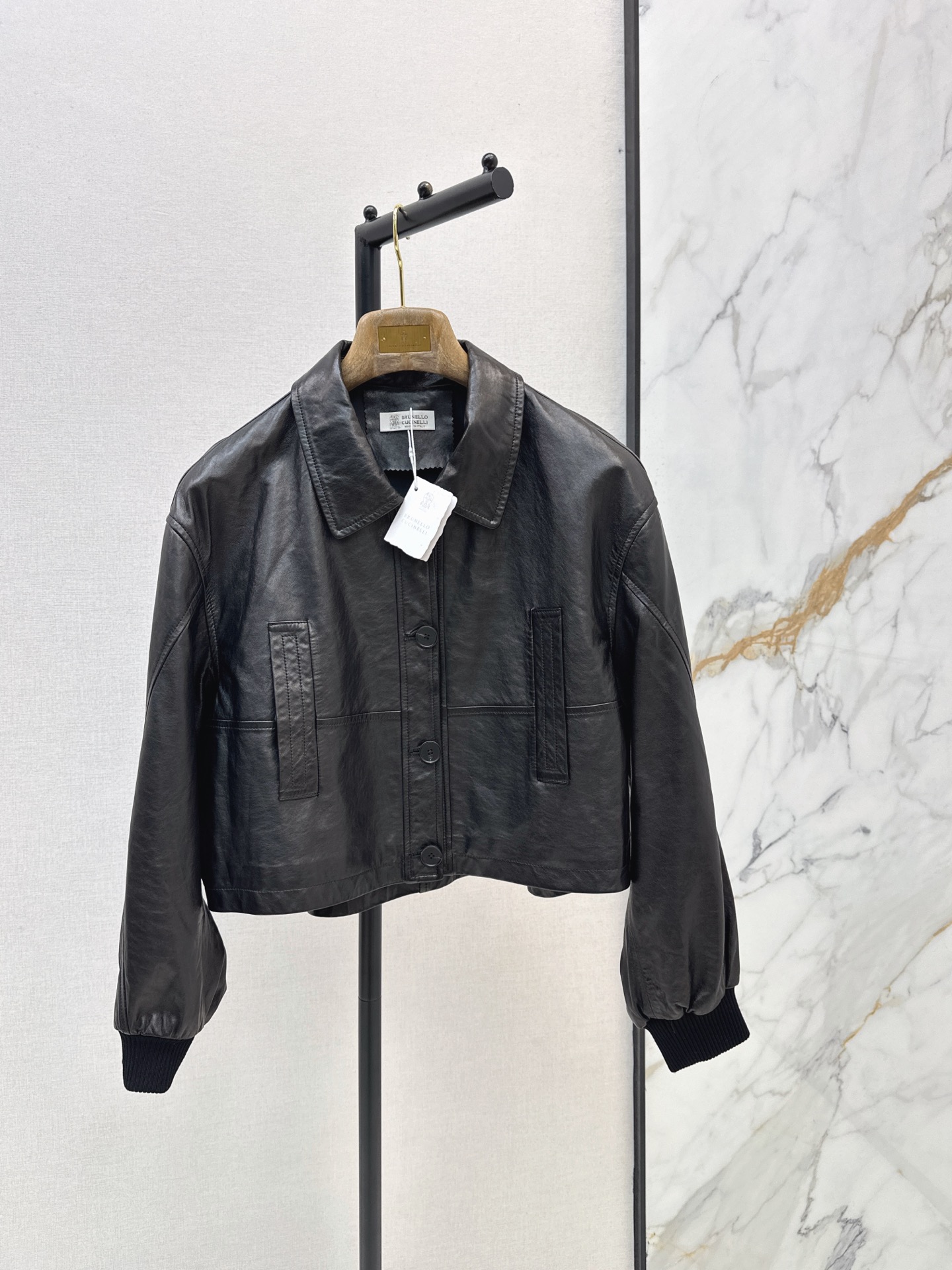 Brun 26fw cropped leather jacket