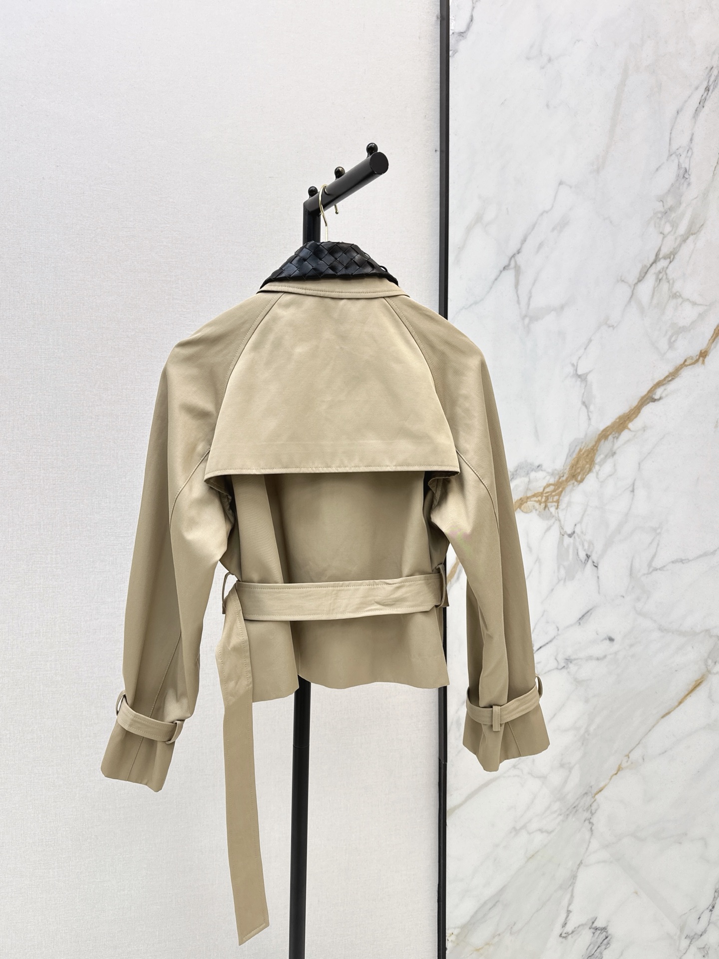 Bott 26fw cropped trench coats