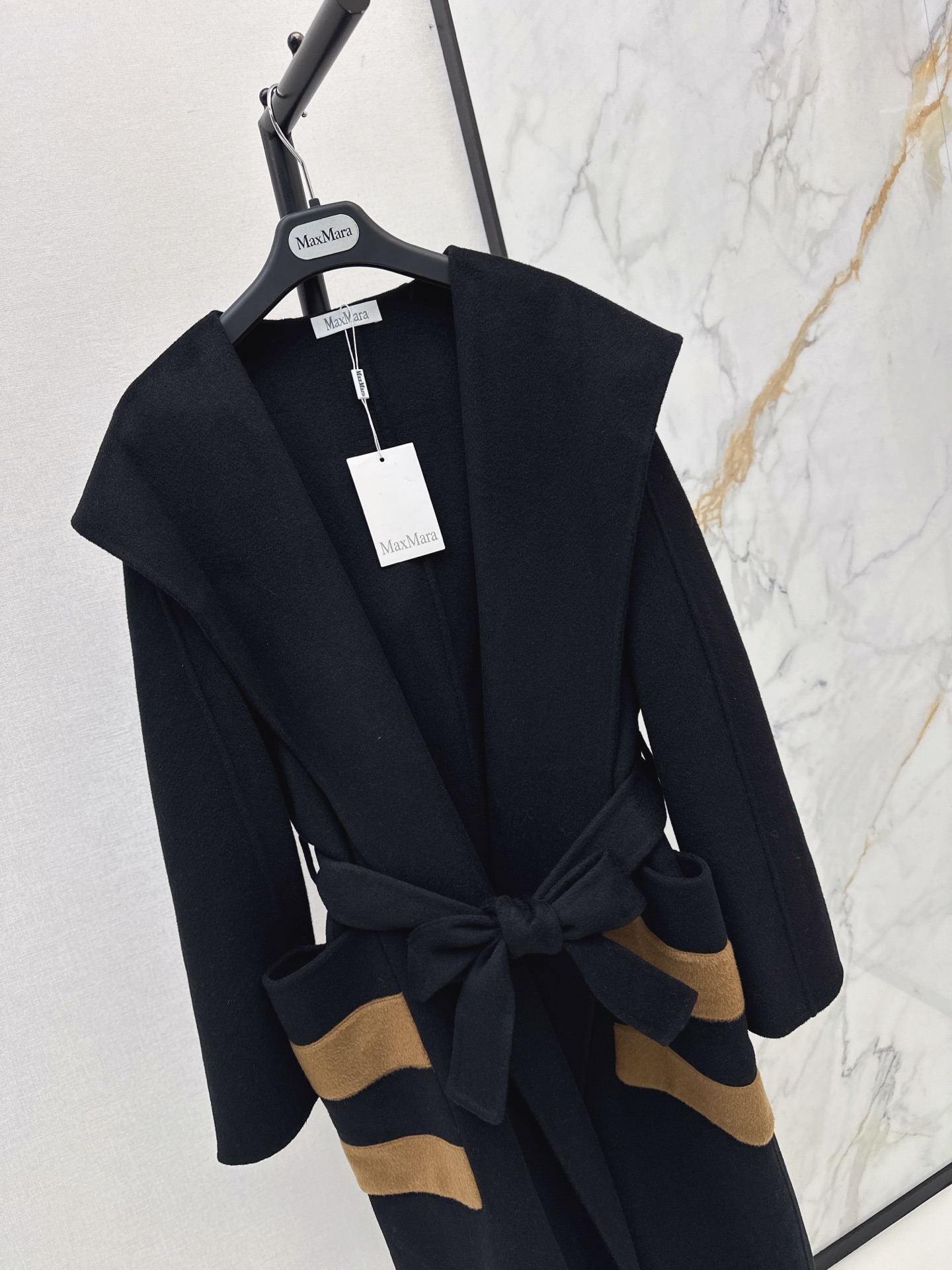 Max 26fw woolen hooded overcoats