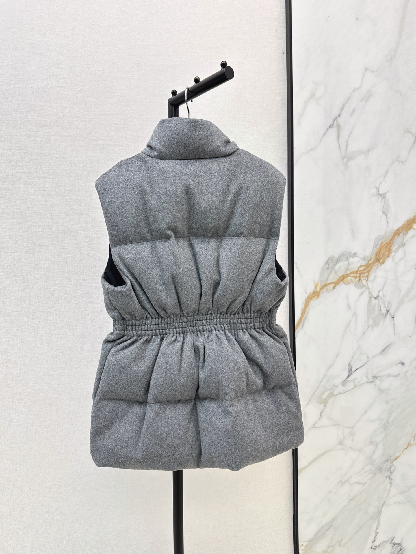 Pra 26fw woolen belted down vest