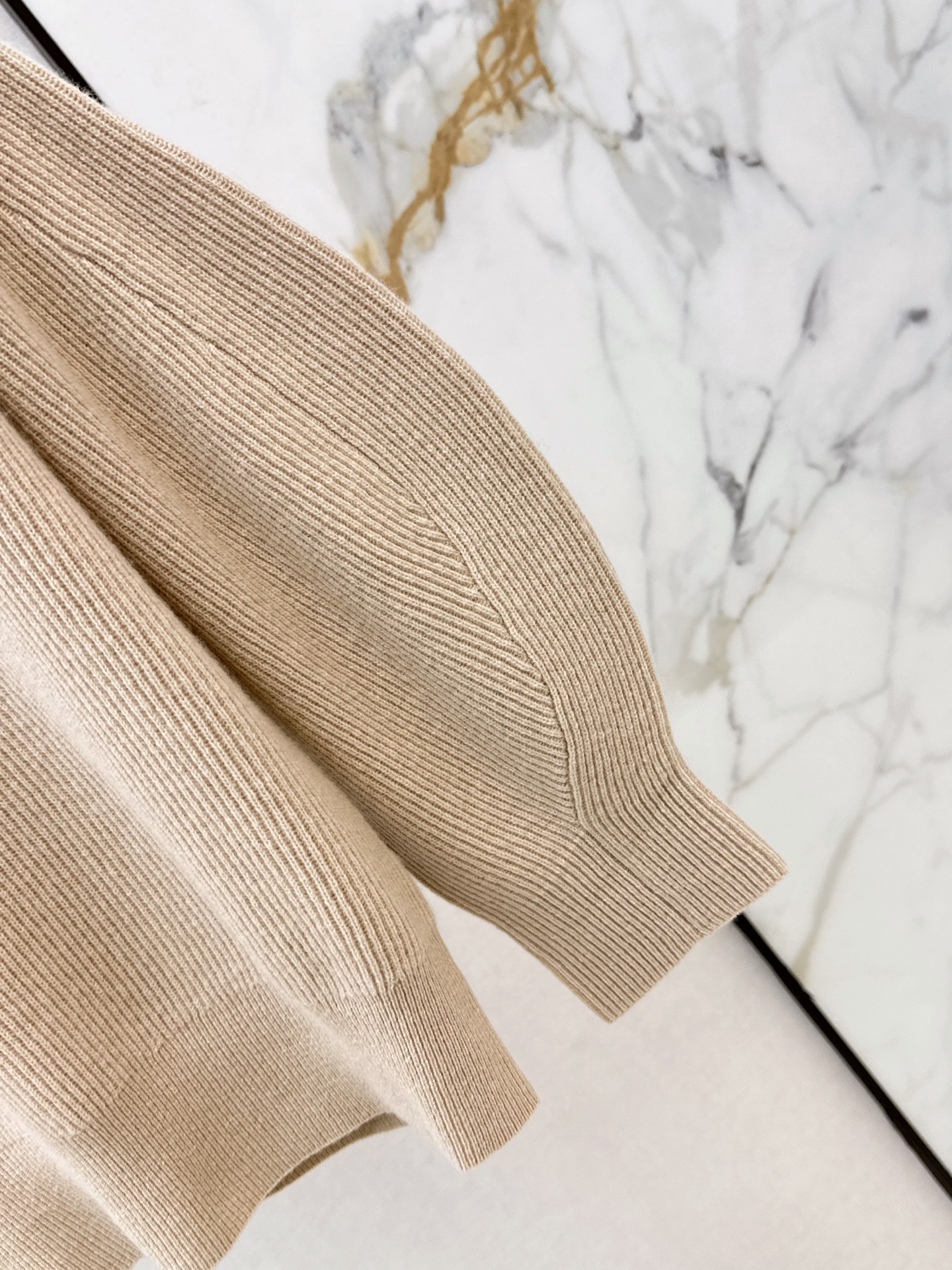 Brun 26fw cashmere sweater