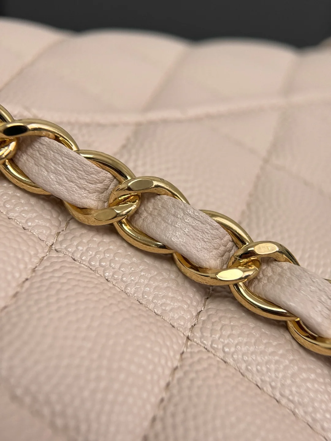 Chan cf25 chain shoulder bag