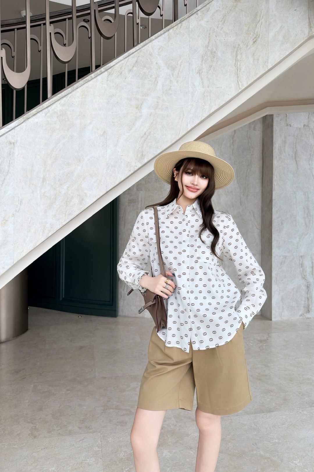 Her 26fw print shirt