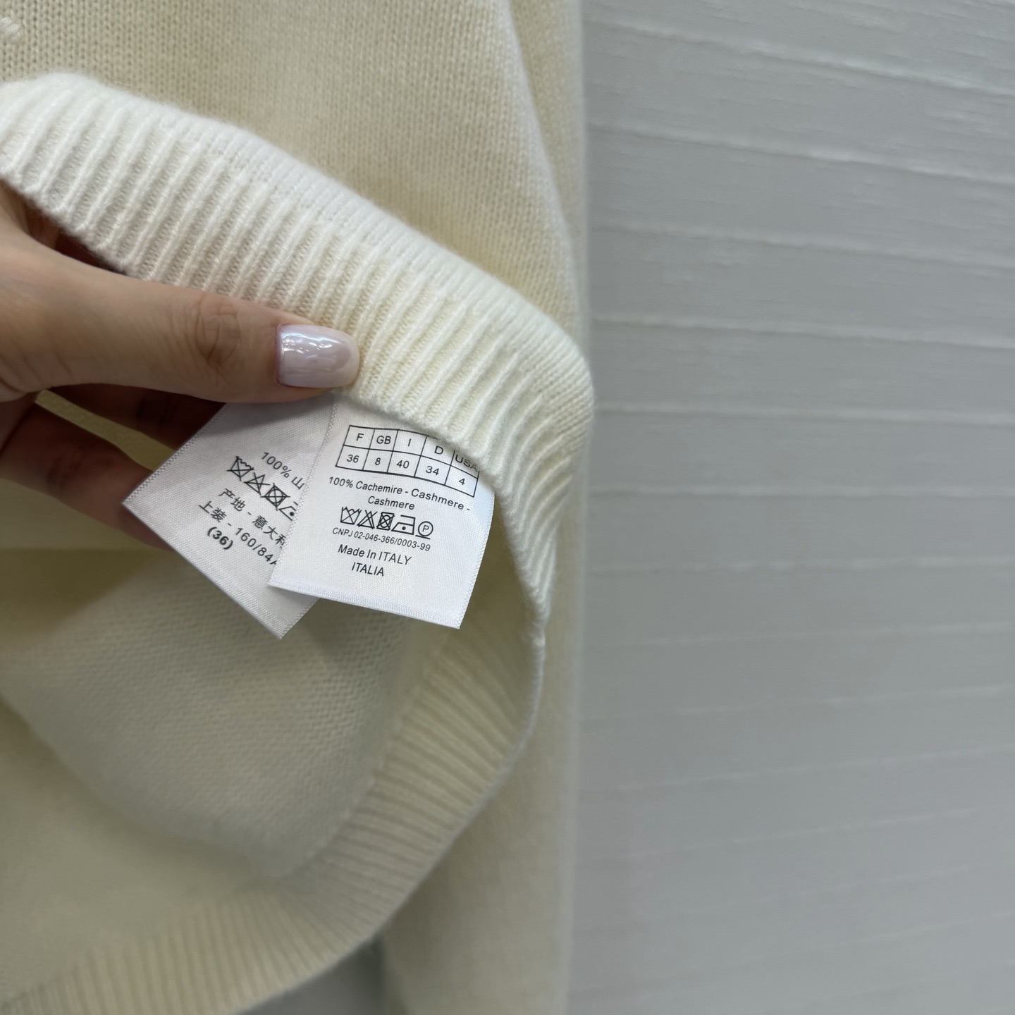Dio 26fw cashmere sweater
