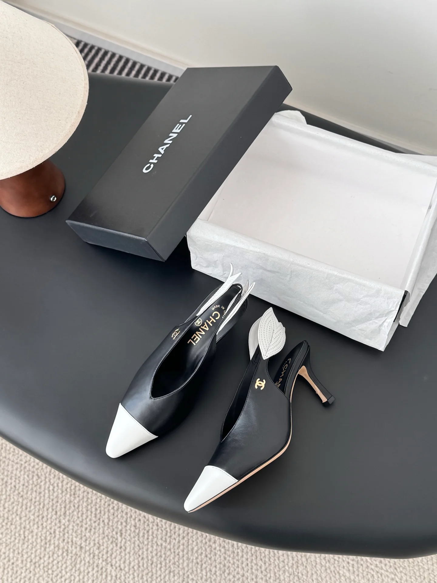 Chan 26ss slingback heels